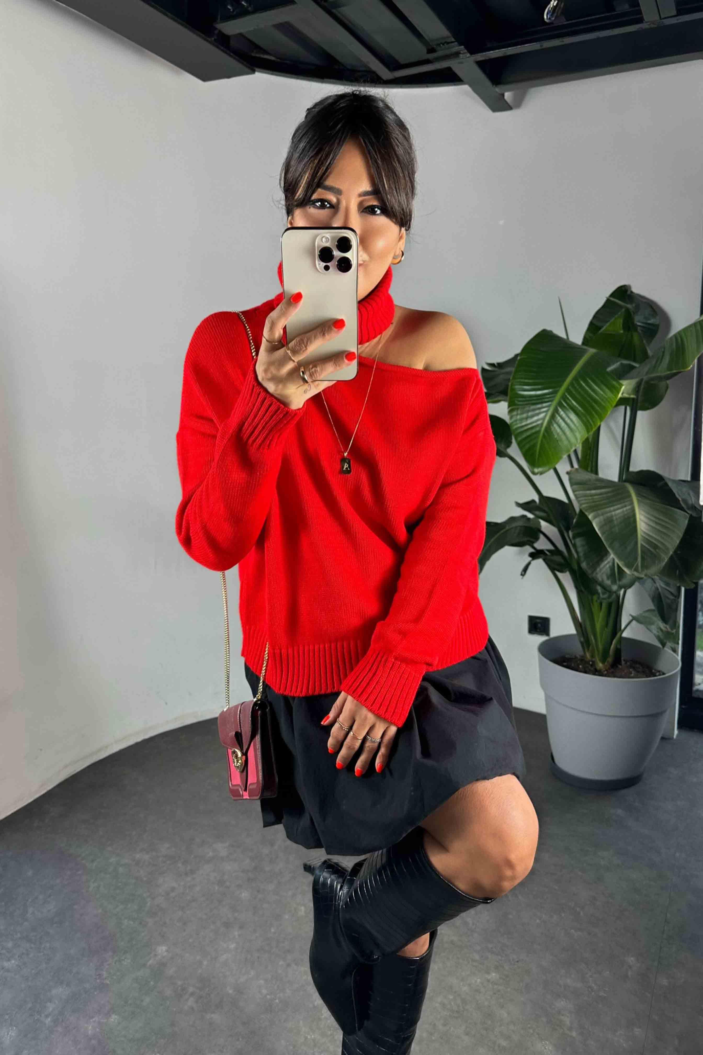 Omuz Dekolteli Boğazlı Triko Kadın Kazak Kırmızı