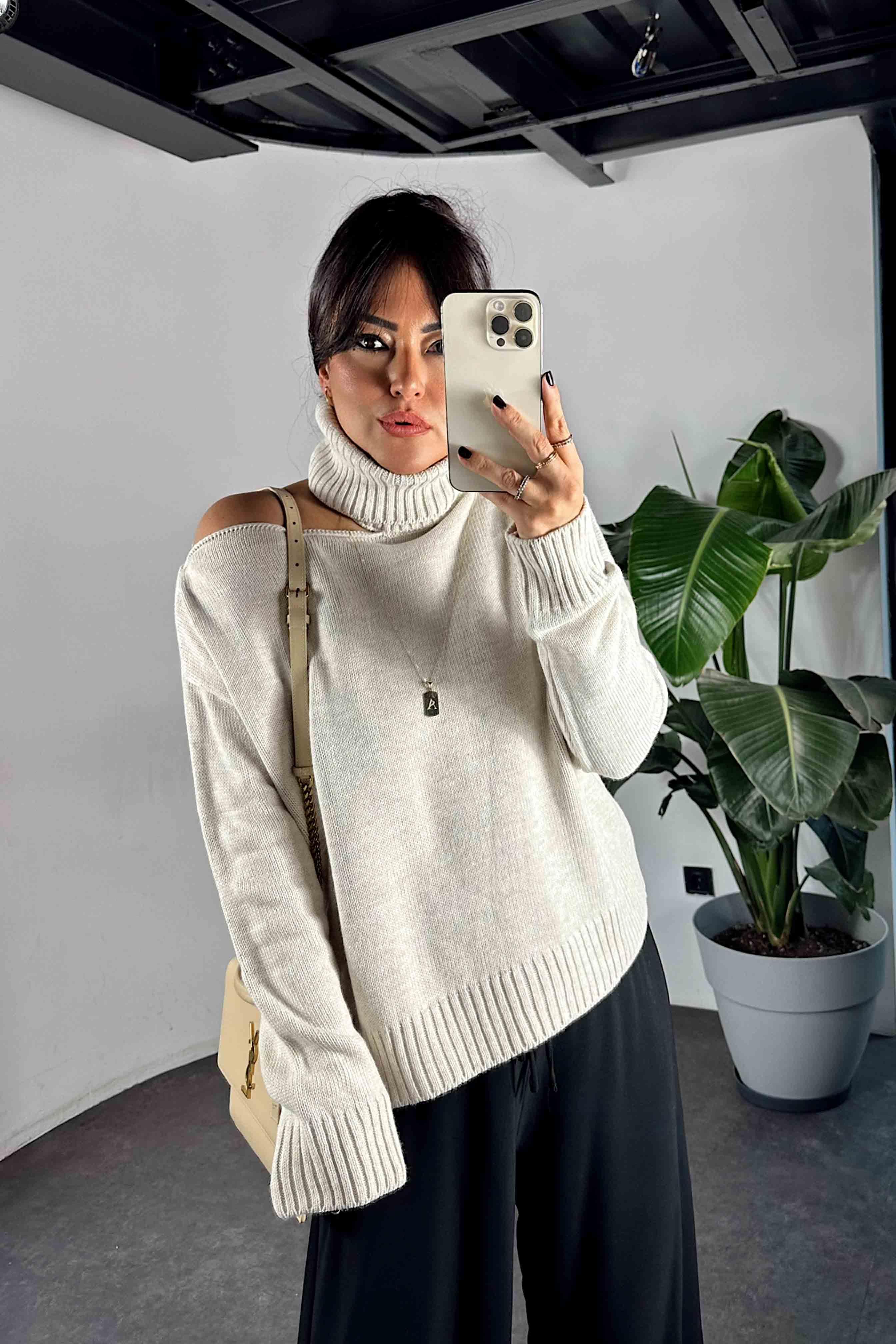 Omuz Dekolteli Boğazlı Triko Kadın Kazak Taş