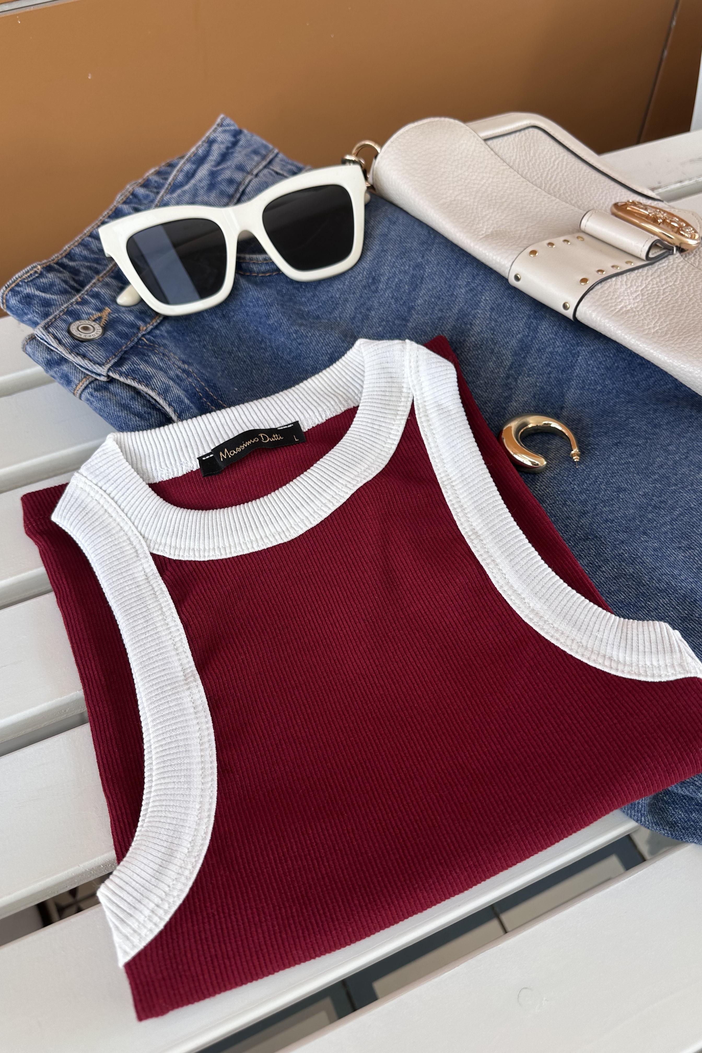 Orijinal Marka Beyaz Biyeli Halter Yaka Fitilli Atlet Bordo