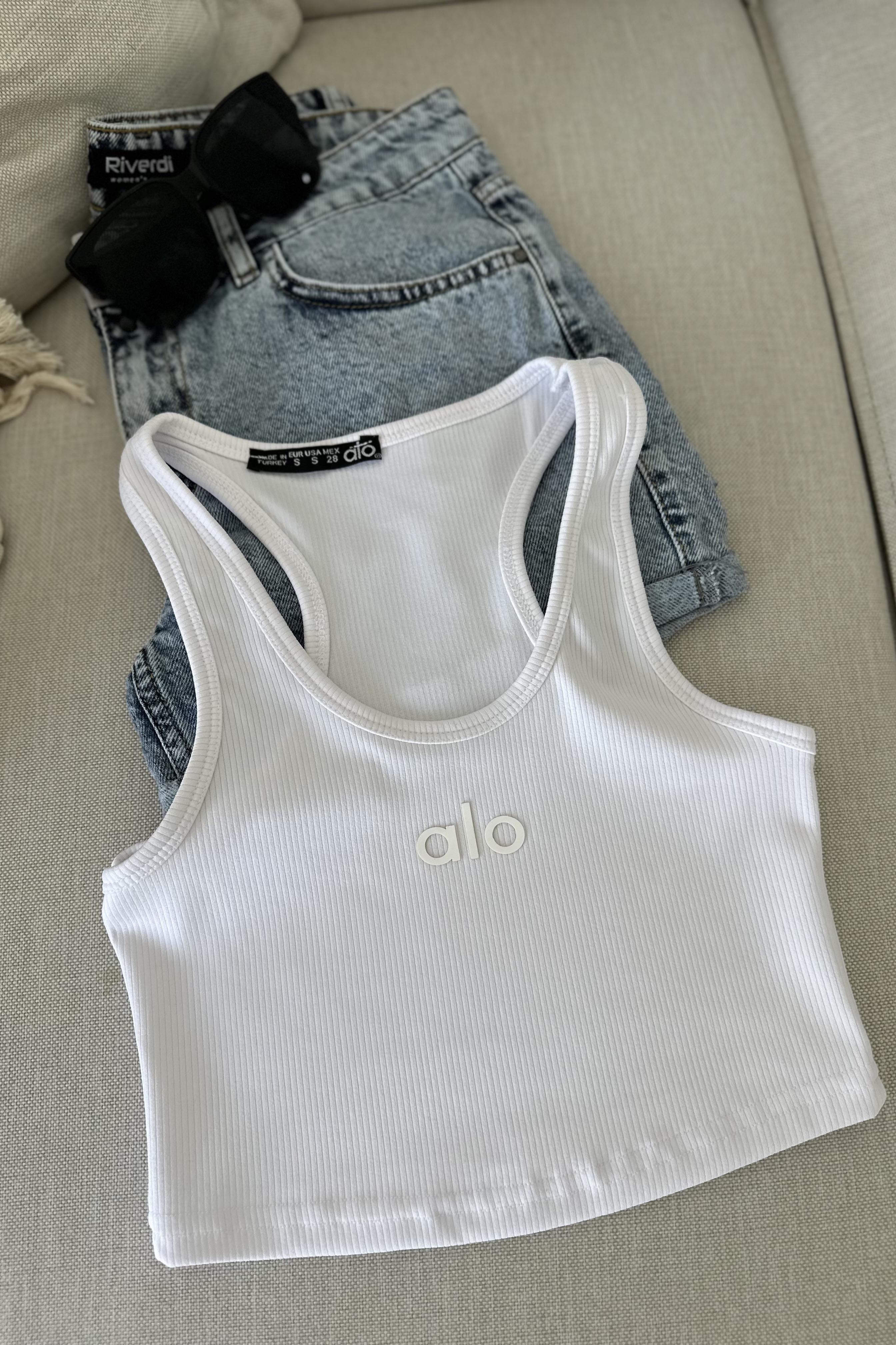 Orjinal Marka Halter Yaka Crop Bluz Beyaz