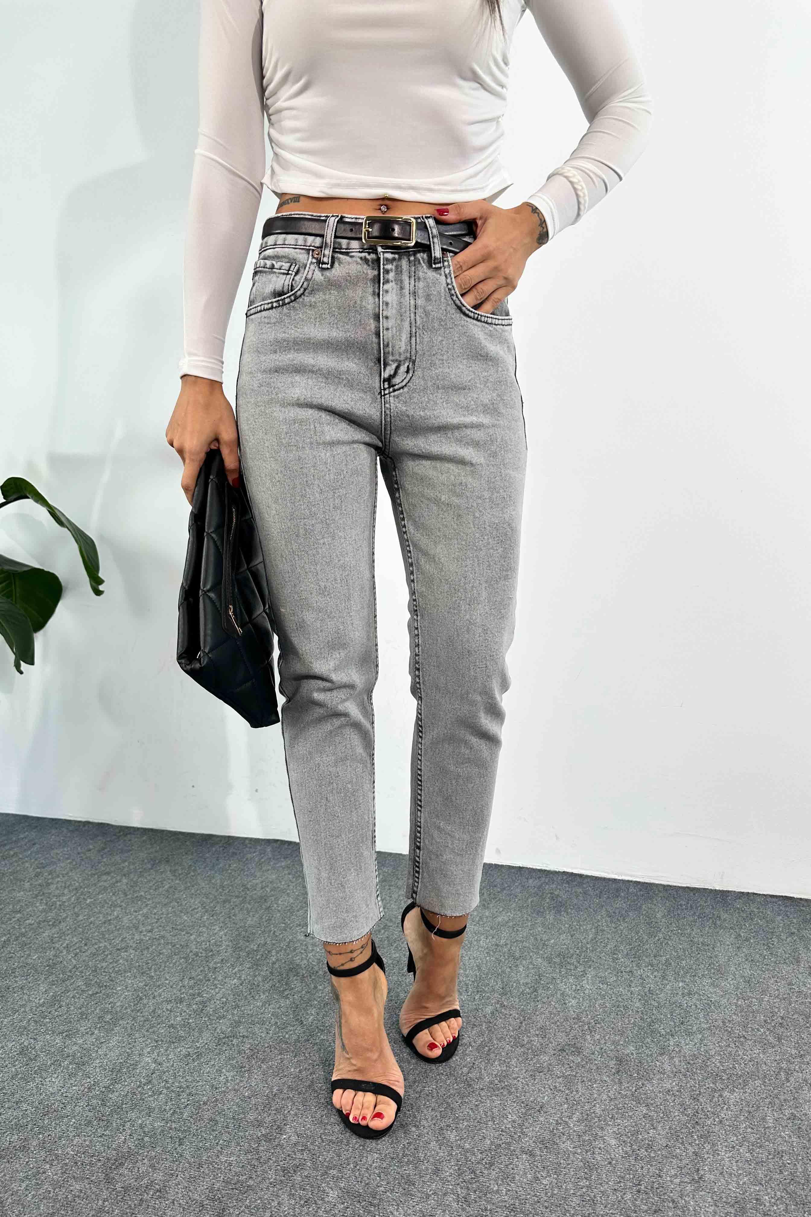Paçası Kesik Boyfit Jean Pantolon Gri