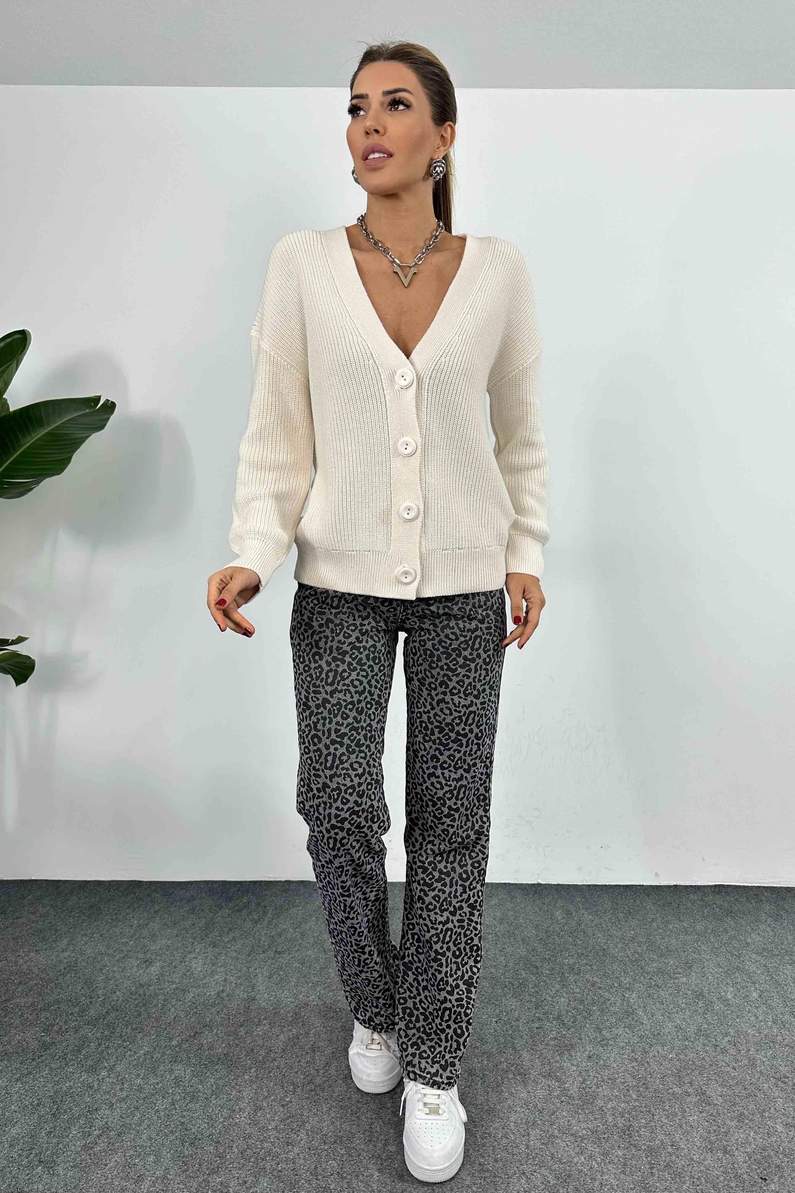 Pamuk Akrilik Örme Düğme Detay V Yaka Hırka Ekru