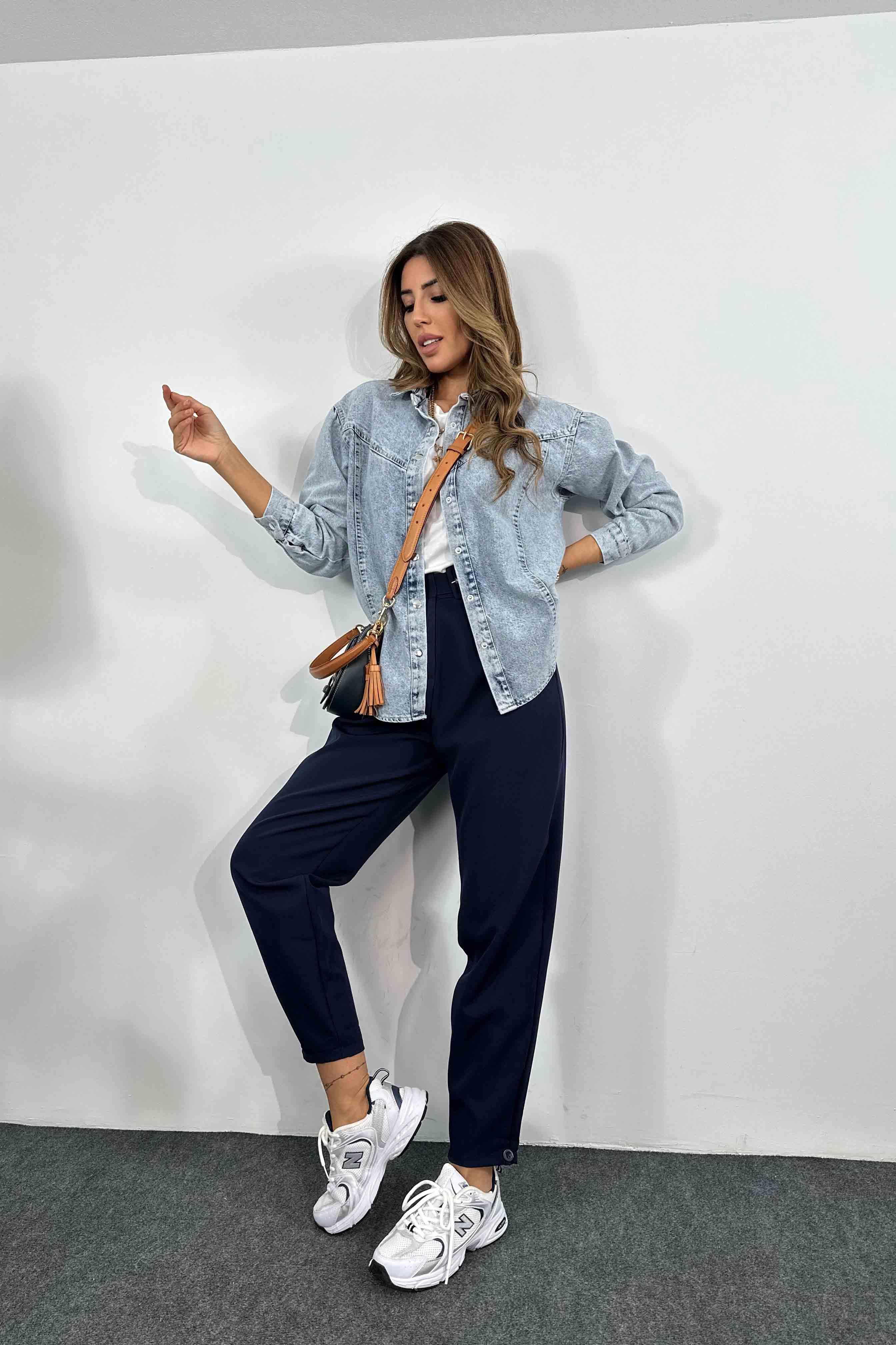 Pamuklu Denim Kumaş Cepsiz Kadın Kot Ceket Açık Mavi