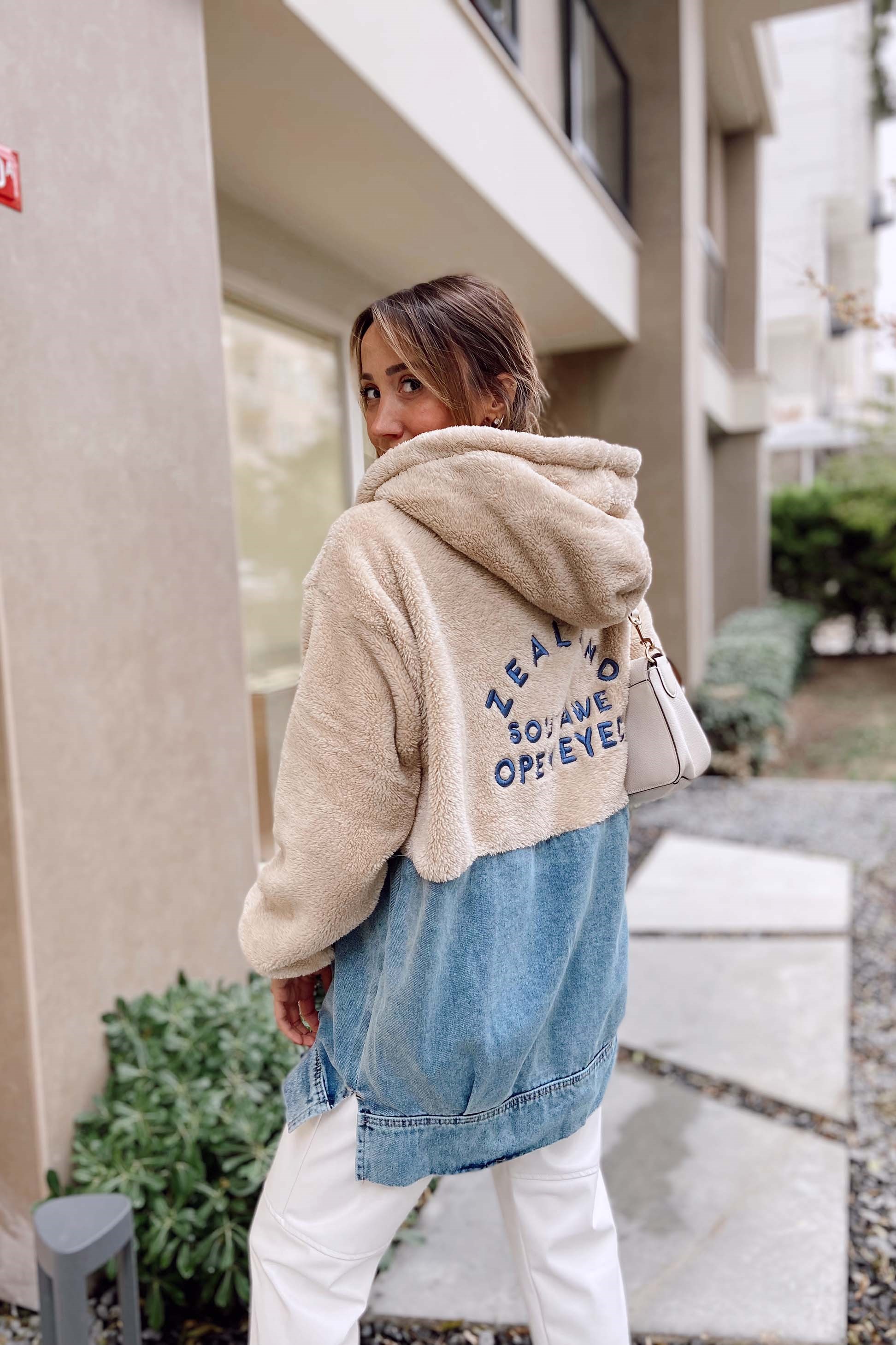 Peluş Fermuarlı Sweatshirt Bej