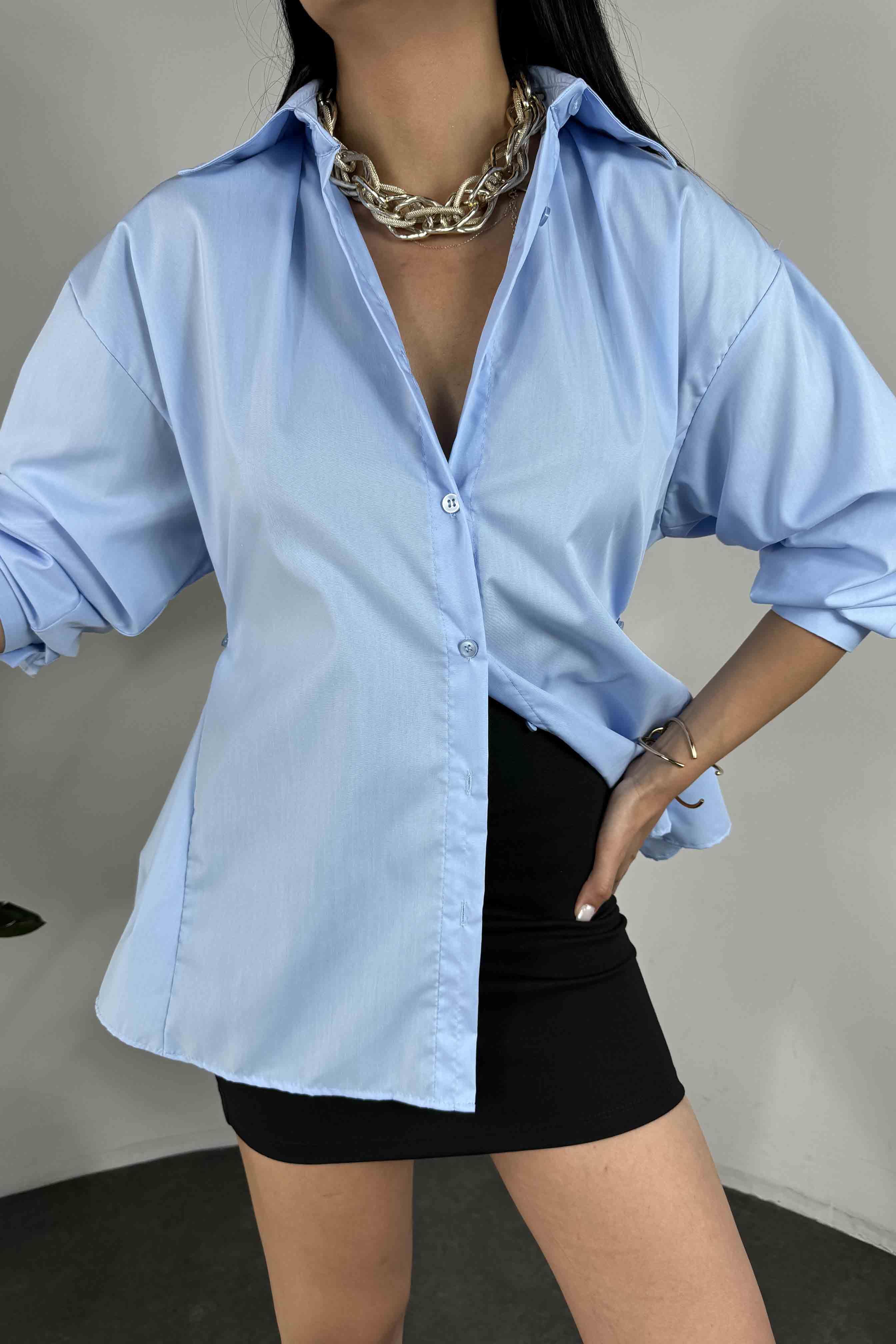 Poplin Kumaş Yandan Düğmeli Tasarım Kadın Gömlek Mavi Mavi