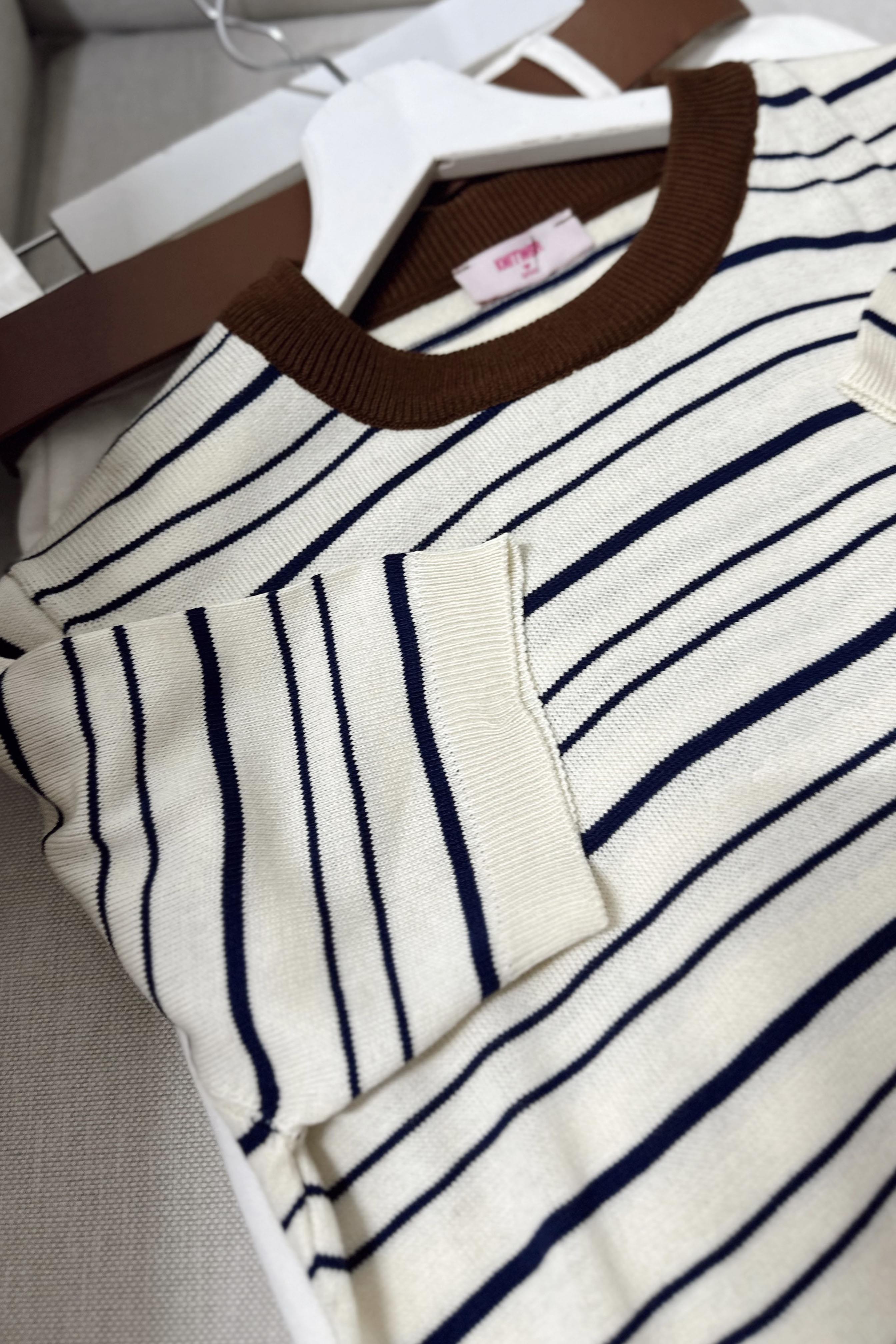 Premium Kalite Çizgi Detaylı Krem Luna Triko Bluz