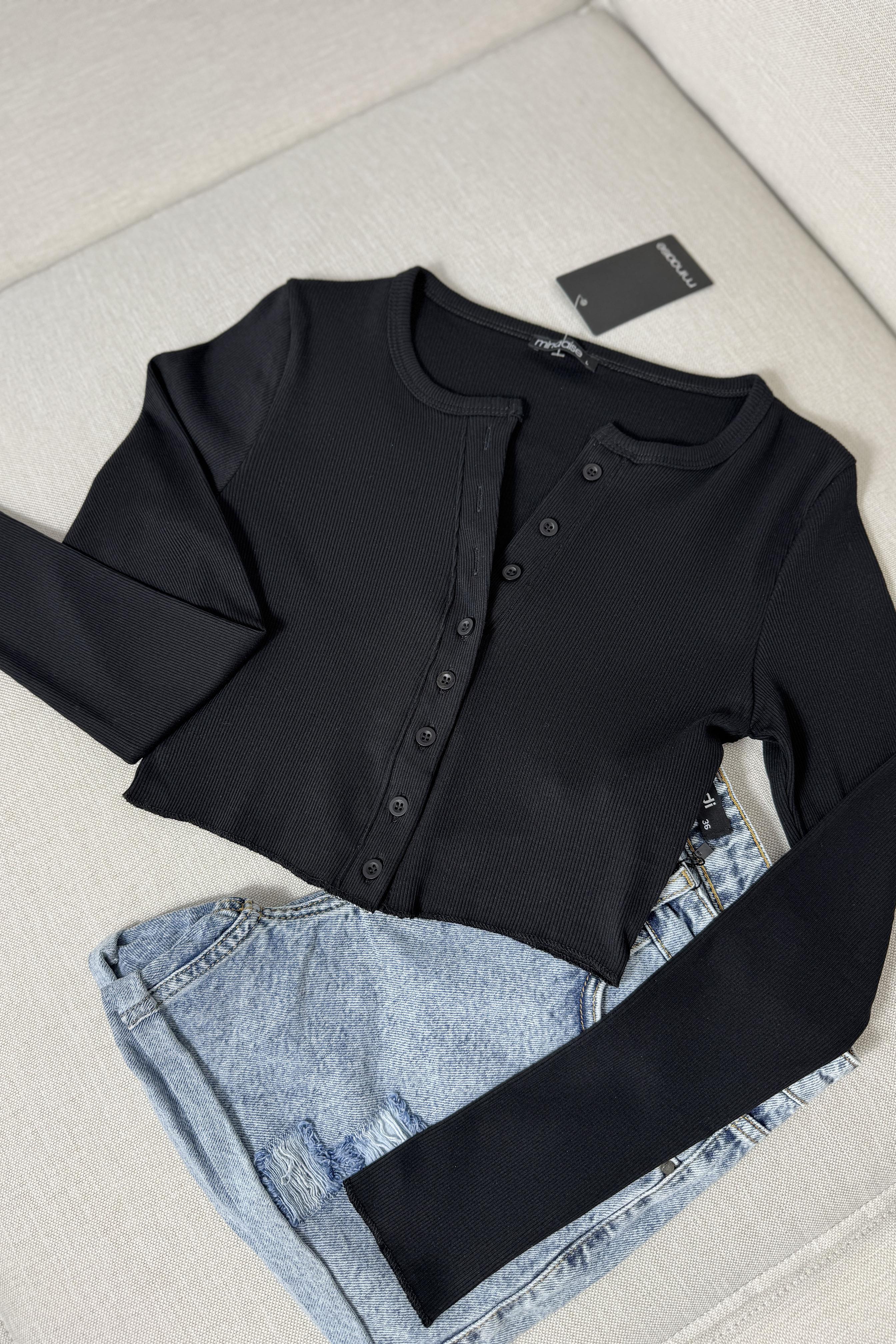 Premium Kalite Düğme Detaylı Fitilli Crop Bluz Siyah