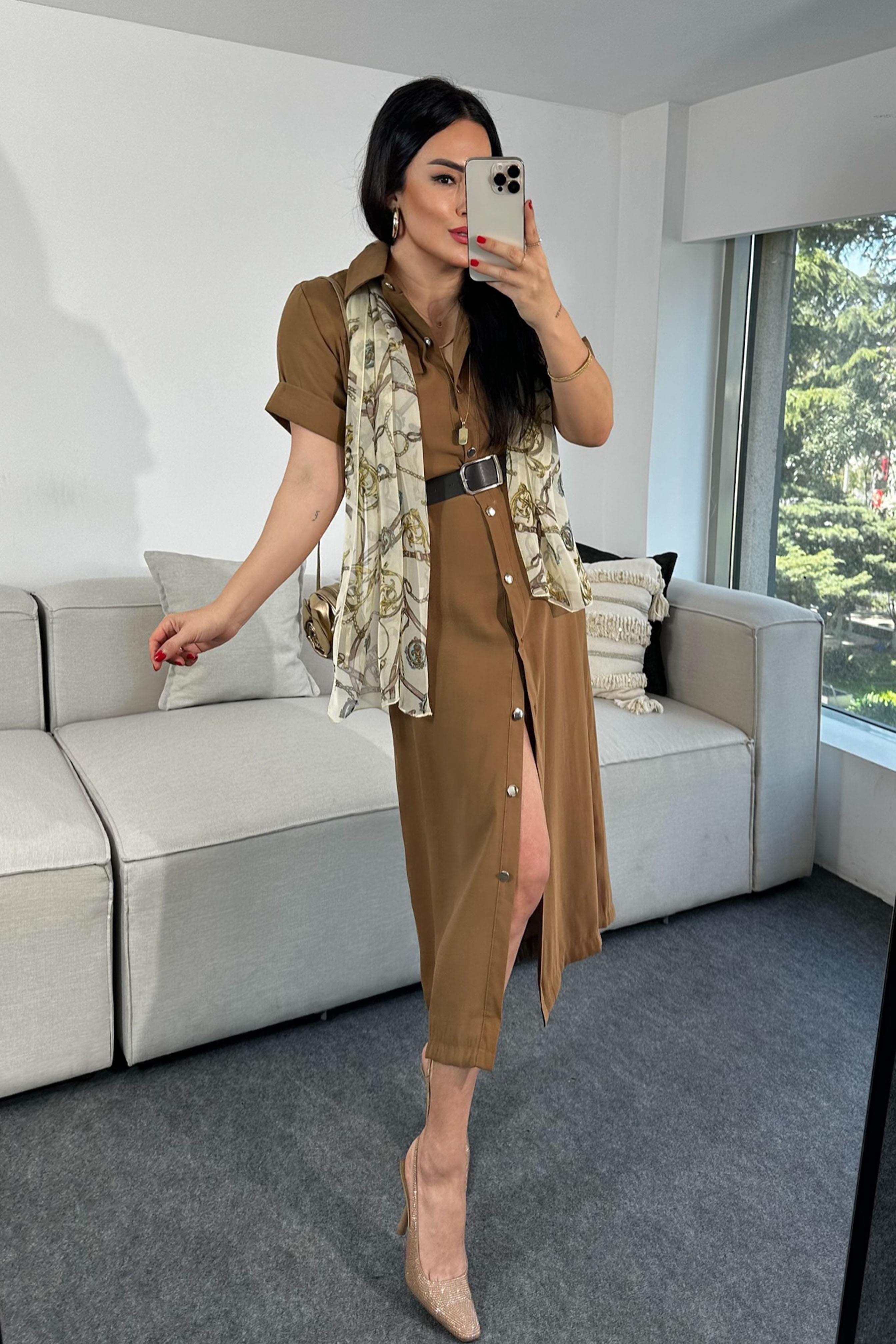 Premium Kalite Tensel Kumaş Kemer Detaylı Midi Elbise Camel