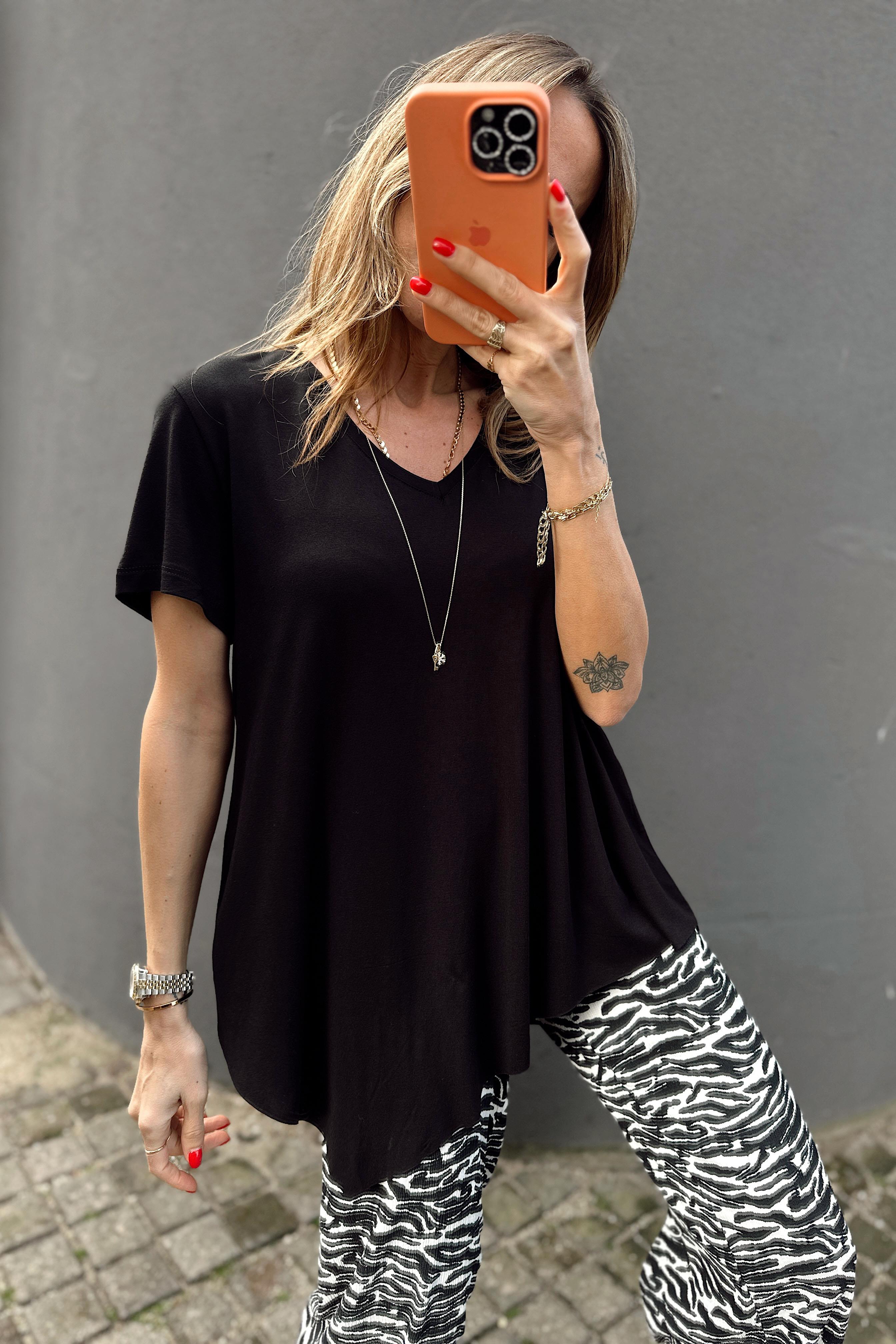 Premium Kalite Viskon Kumaş Asimetrik V Yaka Tunik Bluz Siyah