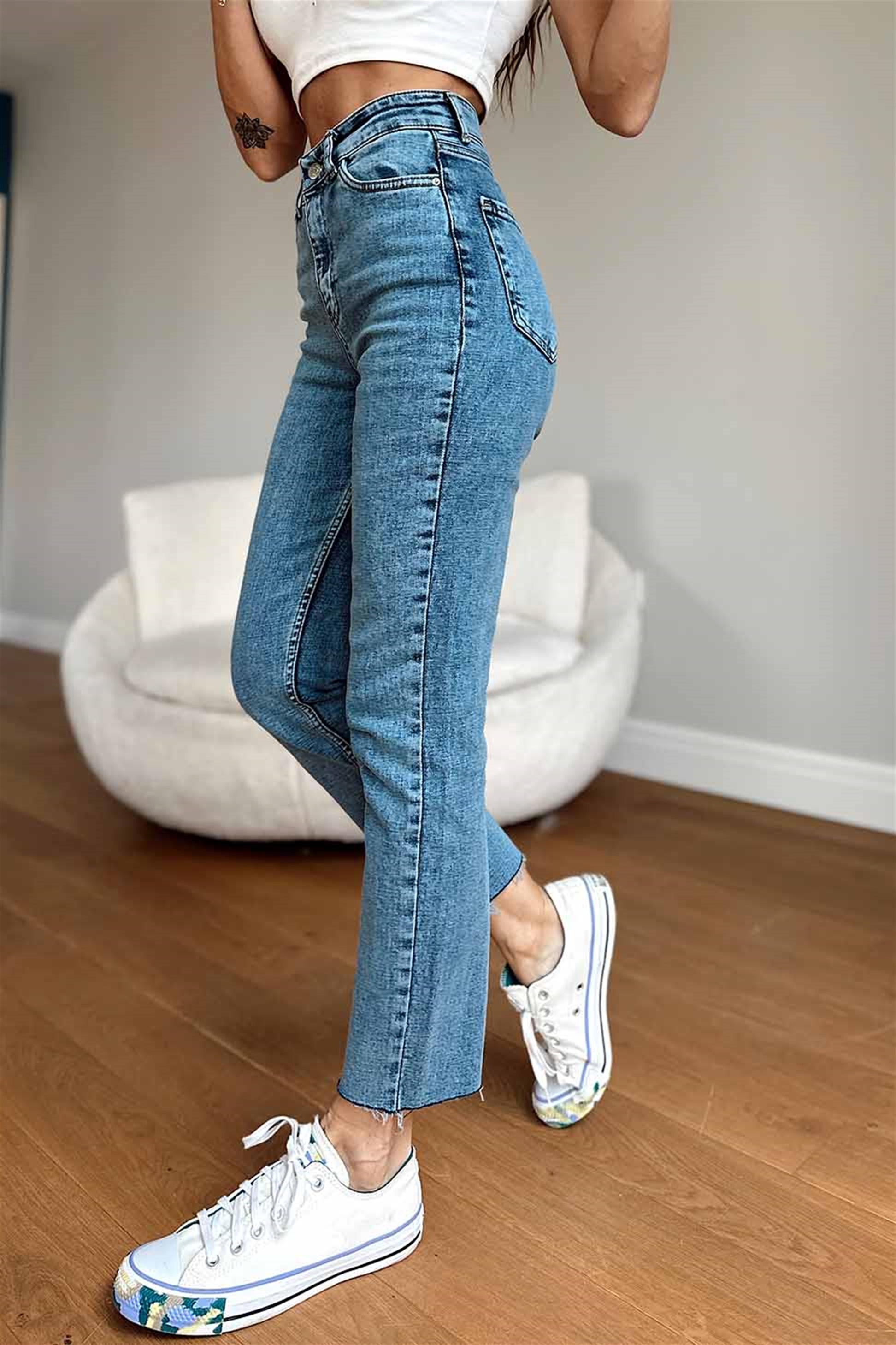 Topshop Paçası Kesik Mom Kesim Likralı Kadın Jean Pantolon Açık Mavi · 7