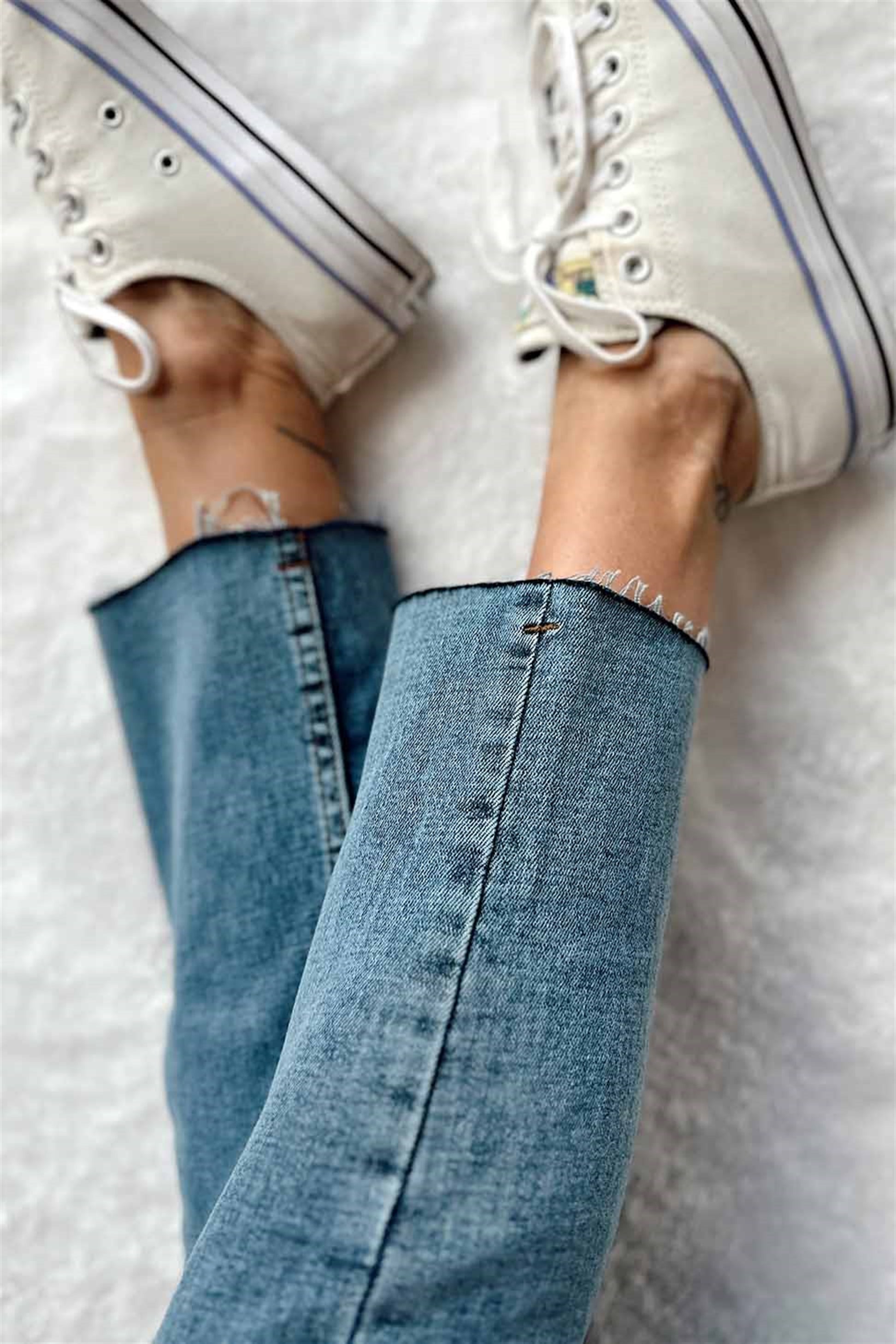 Topshop Paçası Kesik Mom Kesim Likralı Kadın Jean Pantolon Açık Mavi · 6