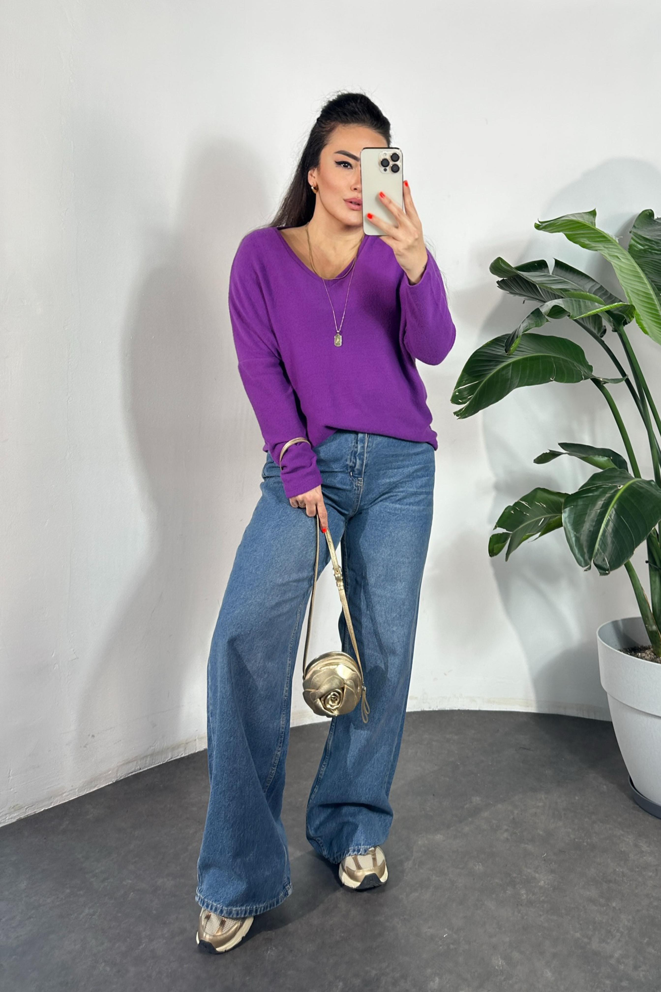 Yumoş Kumaş V Yaka Kadın Kazak Mor