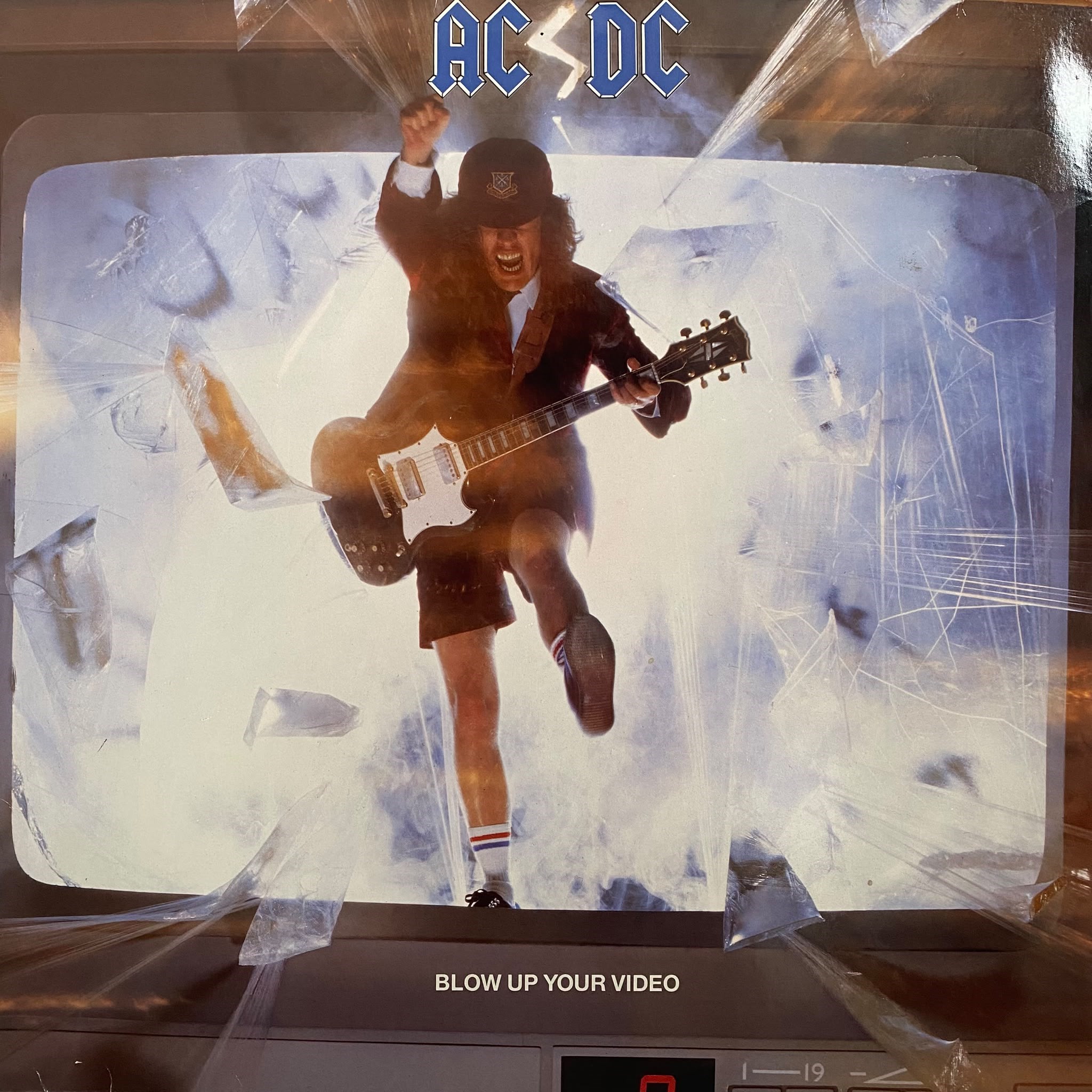 AC/DC - BLOW UP YOUR VIDEO