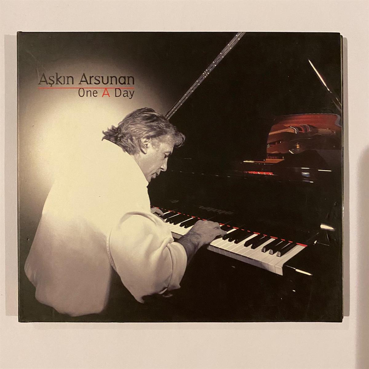 AŞKIN ARSUNAN - ONE A DAY