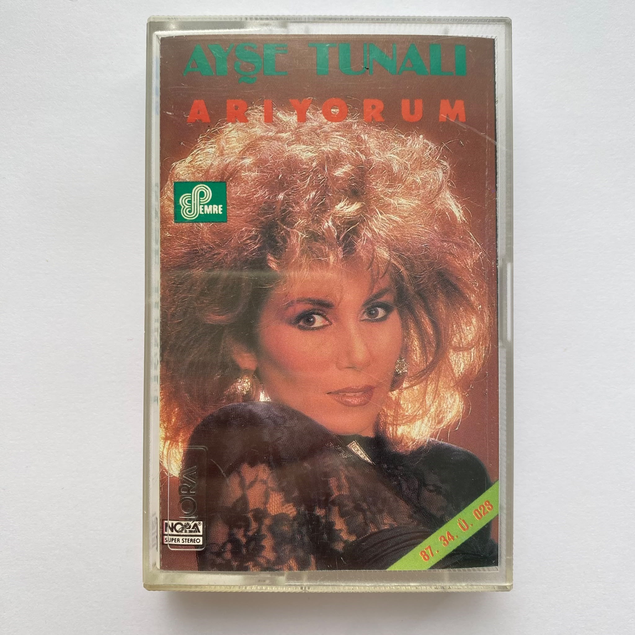 AYŞE TUNALI - ARIYORUM