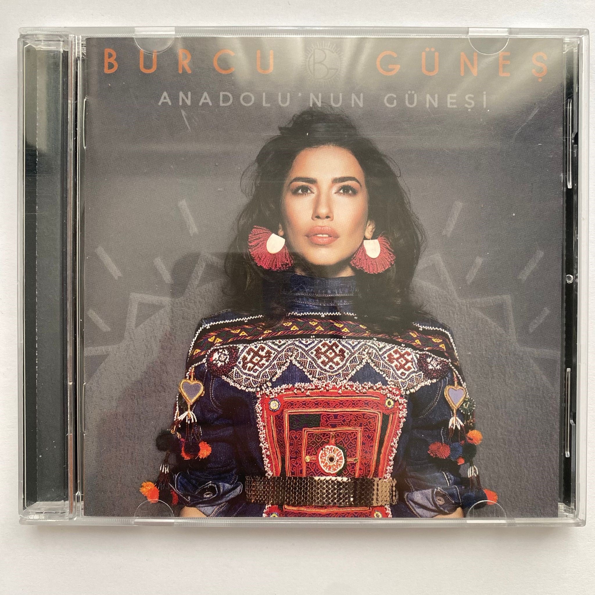 BURCU GÜNEŞ - ANADOLU'NUN GÜNEŞİ