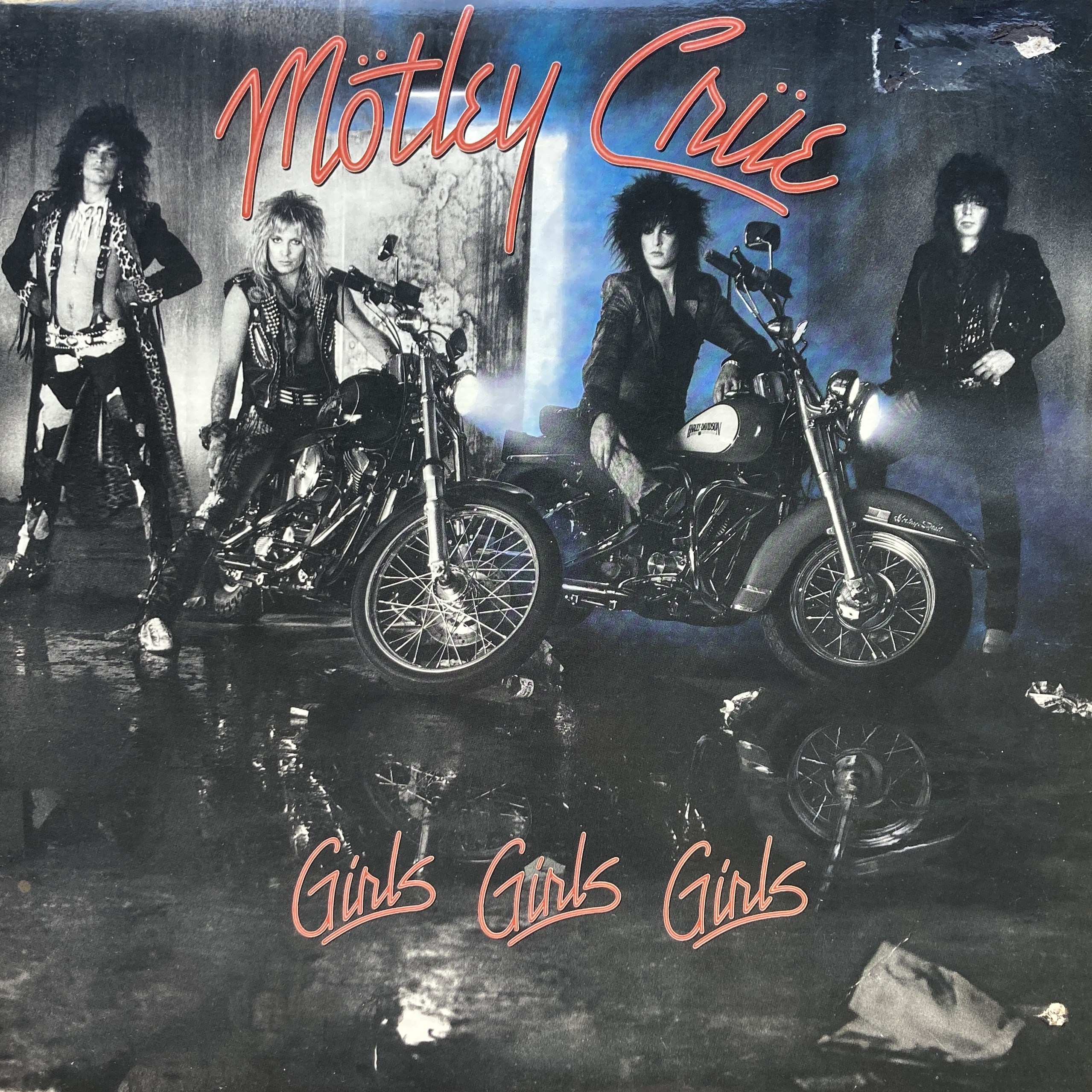 MÖTLEY CRÜE - GIRLS GIRLS GIRLS