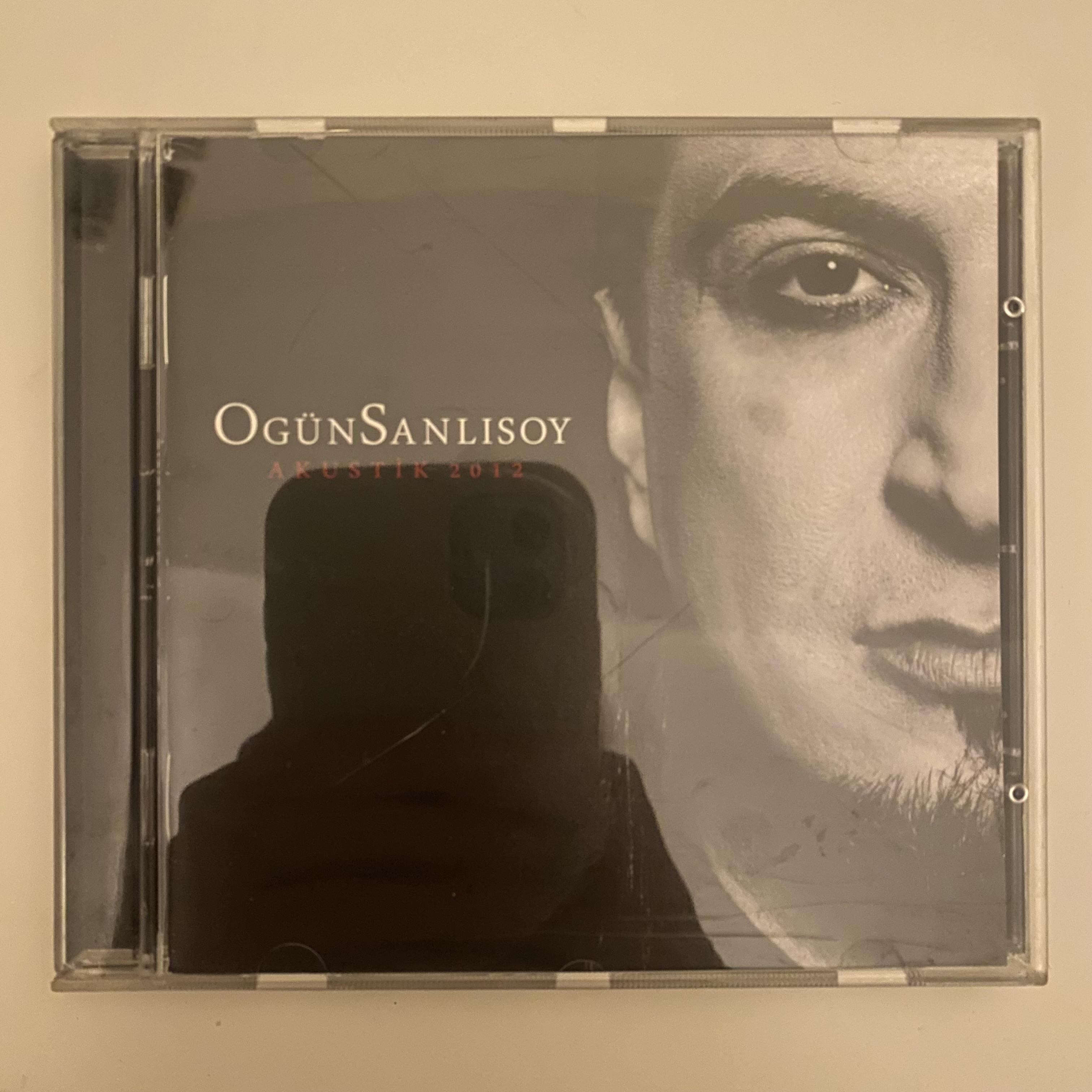 OGÜN SANLISOY - AKUSTİK 2012