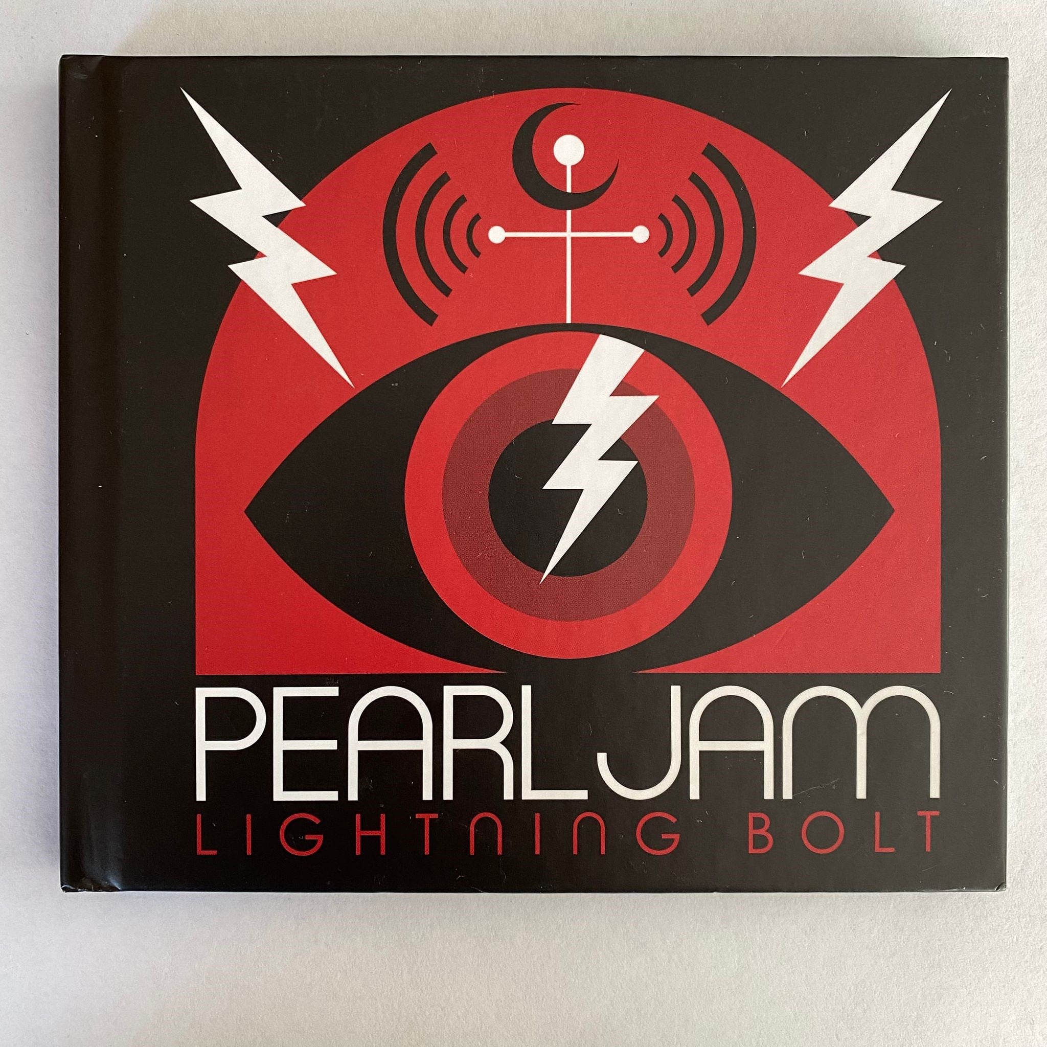 PEARL JAM - LIGHTNING BOLT