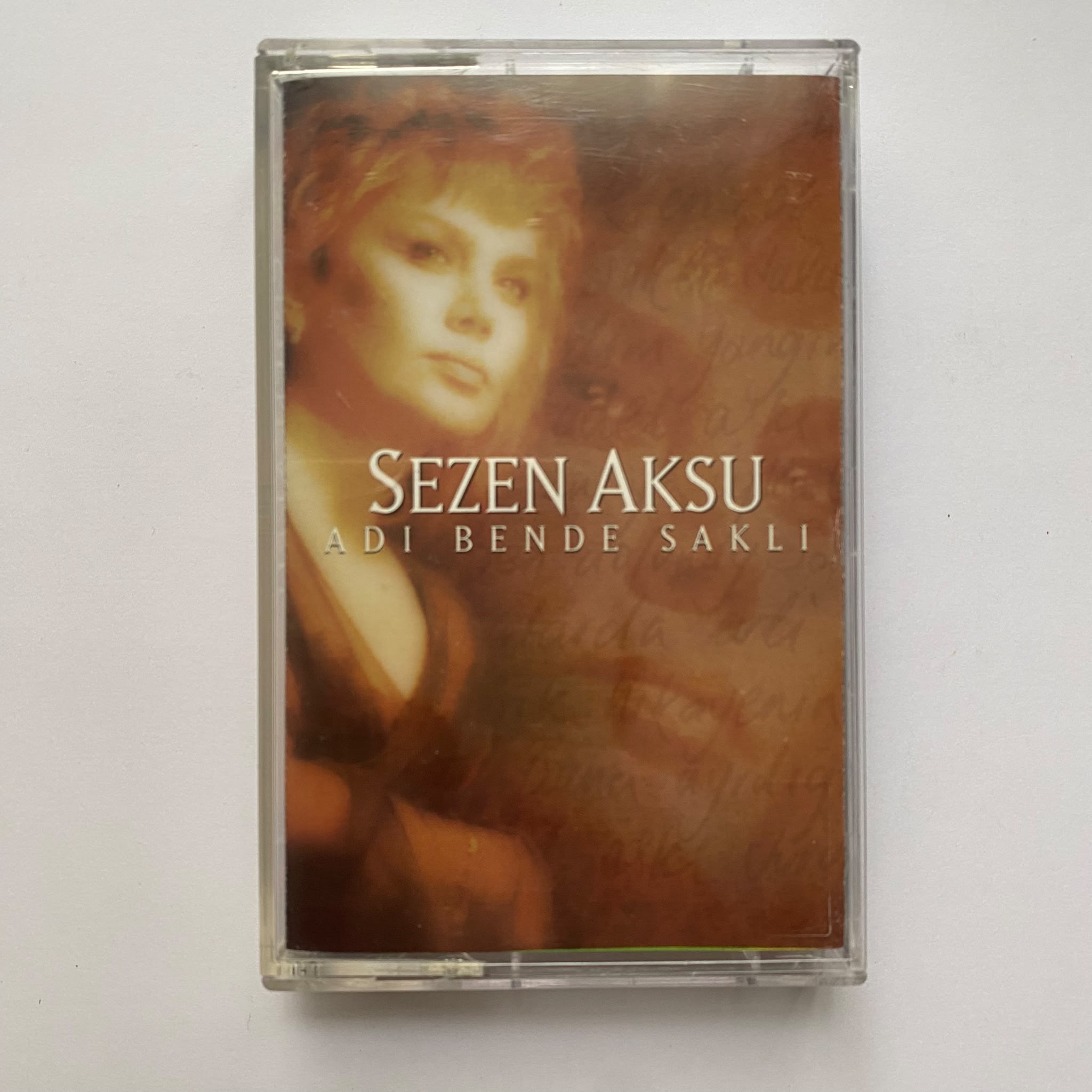 SEZEN AKSU - ADI BENDE SAKLI