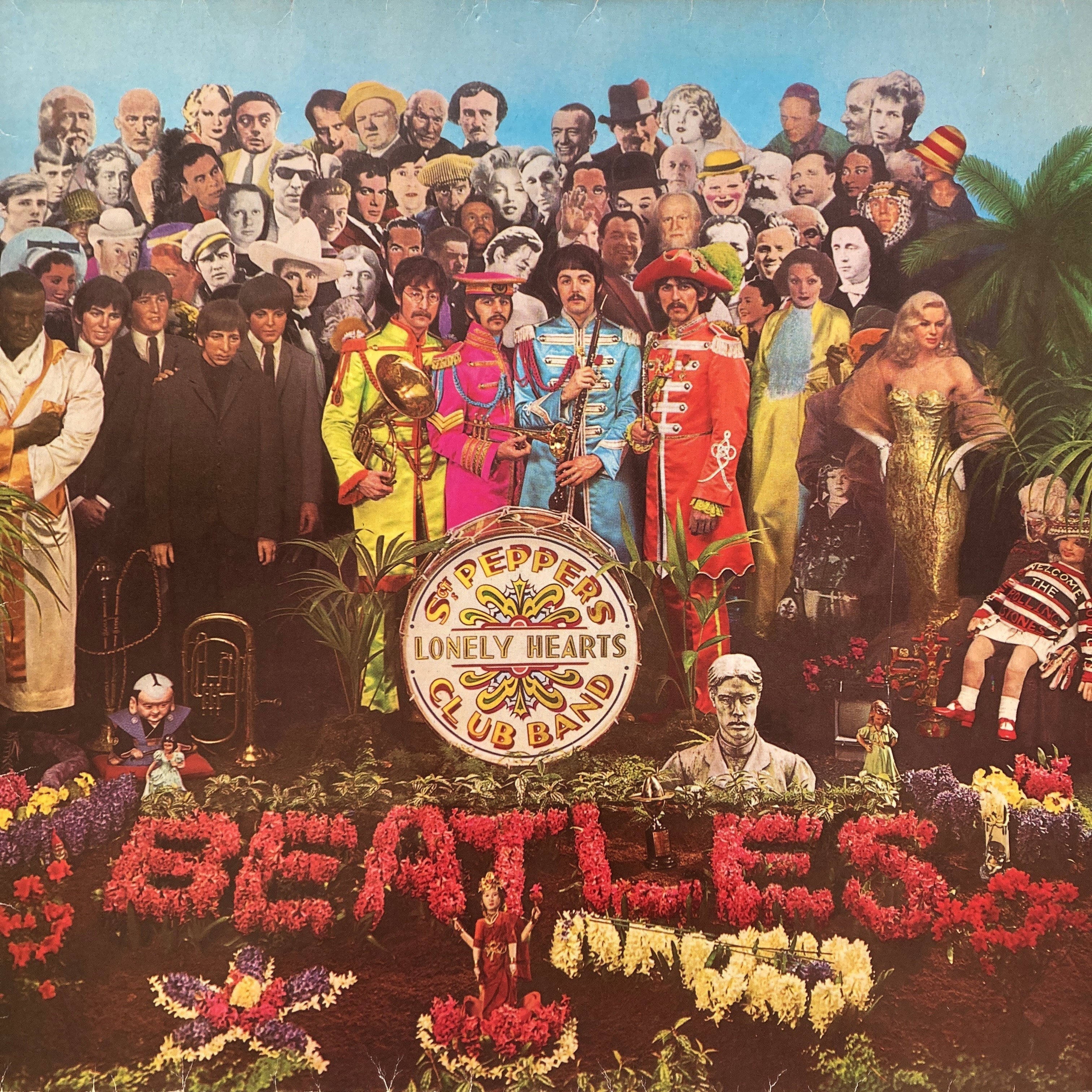 THE BEATLES - SGT. PEPPERS LONELY HEARTS CLUB BAND
