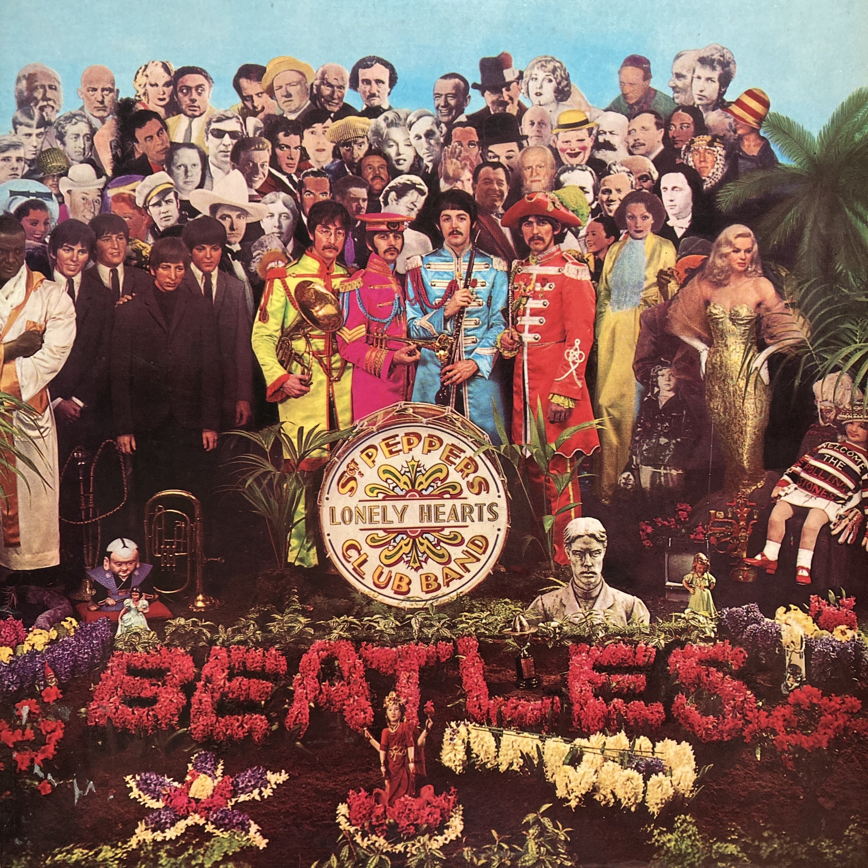 THE BEATLES - SGT. PEPPERS LONELY HEARTS CLUB BAND