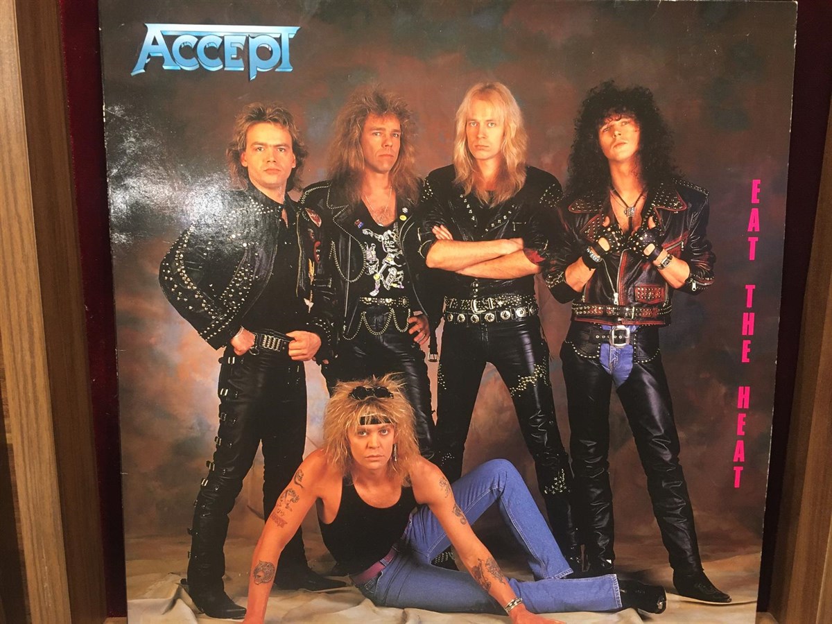 ACCEPT - EAT THE HEAT (İKİNCİ EL)