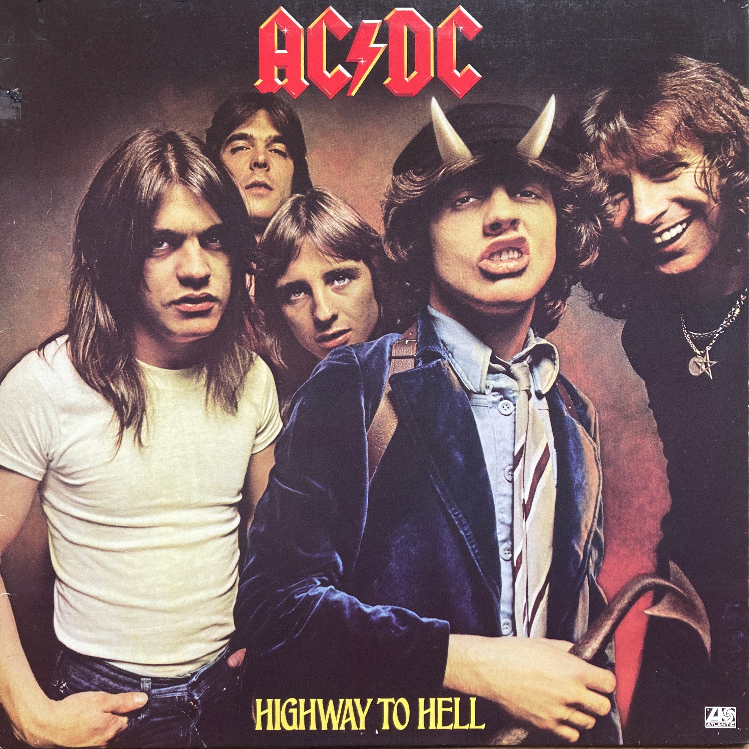 AC/DC - HIGHWAY TO HELL