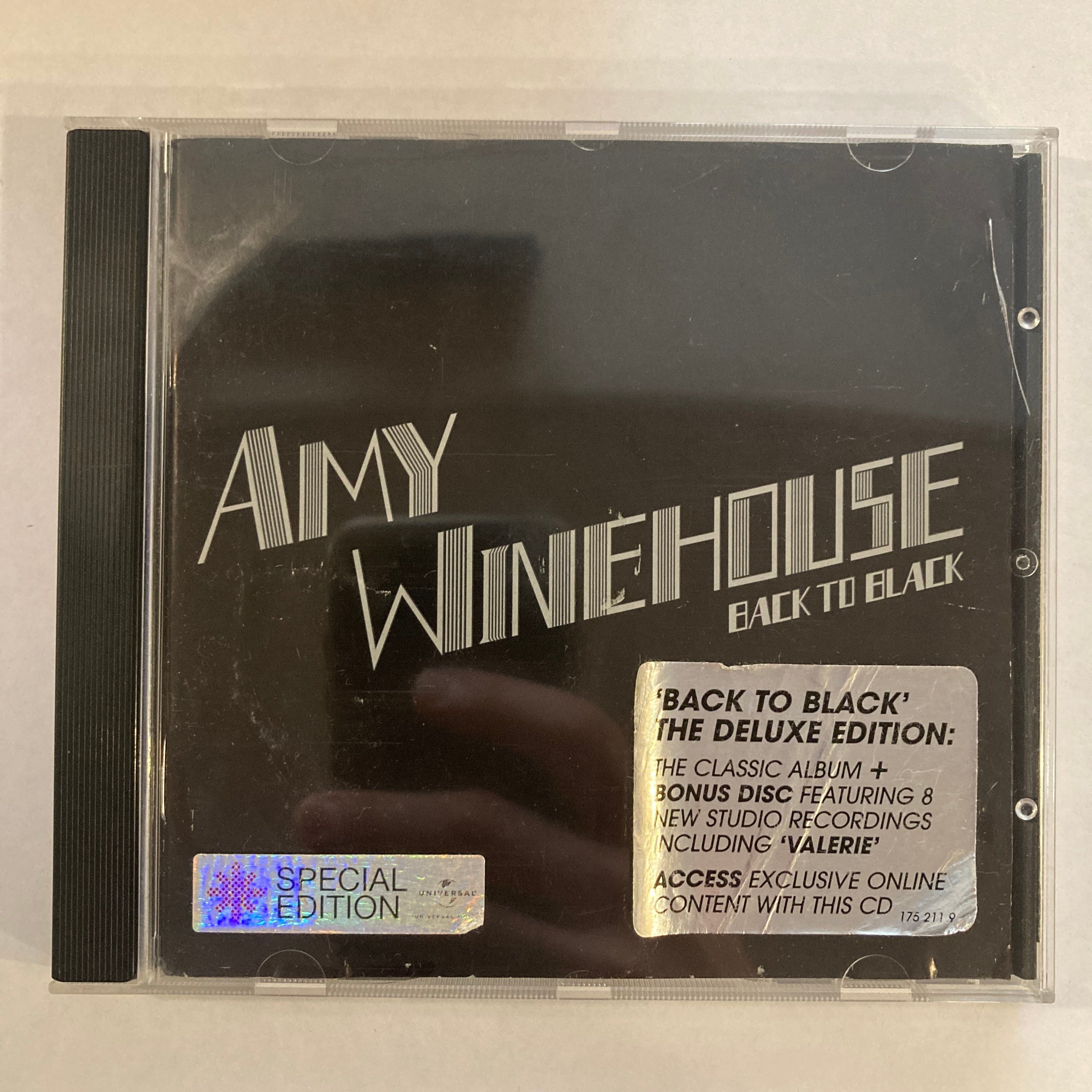 AMY WINEHOUSE – BACK TO BLACK