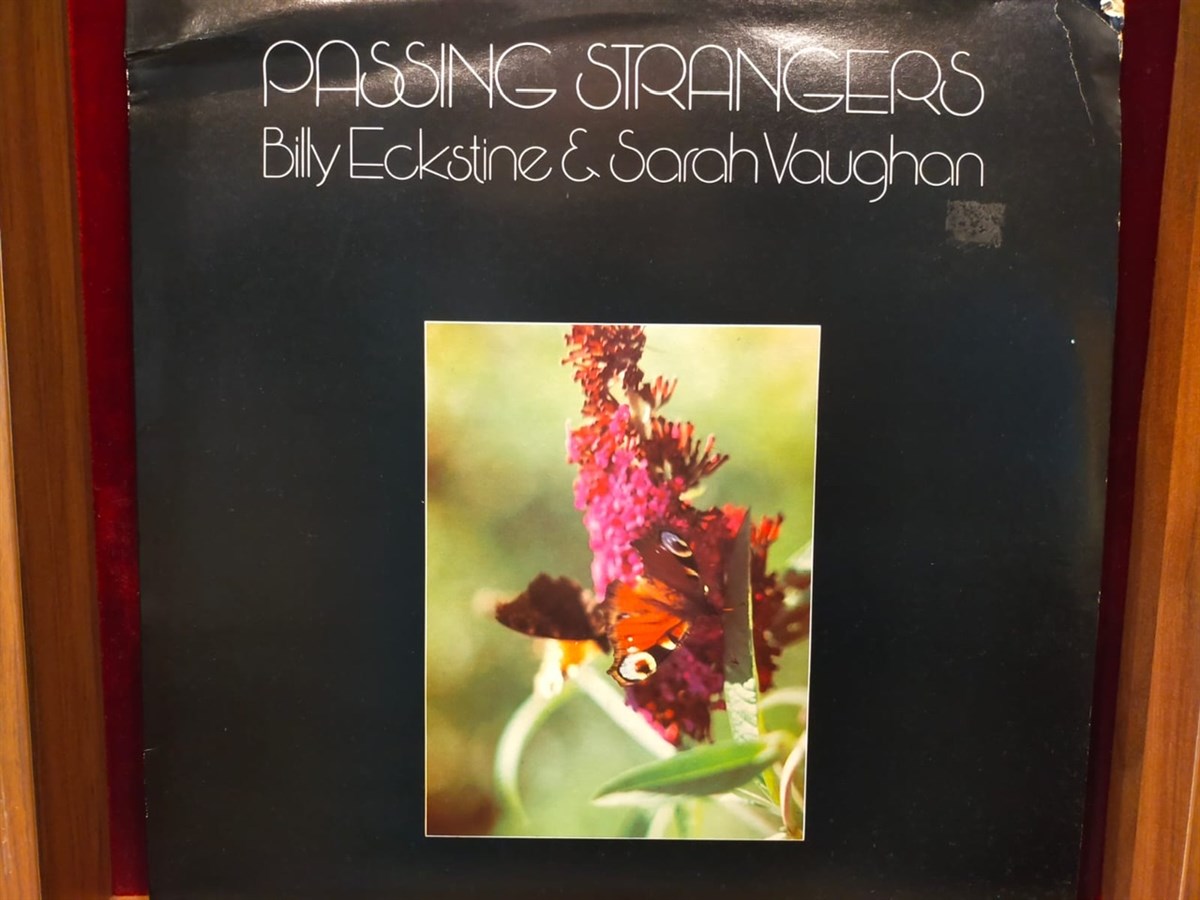 BILLY ECKSTINE & SARAH VAUGHAN - PASSING STRANGERS