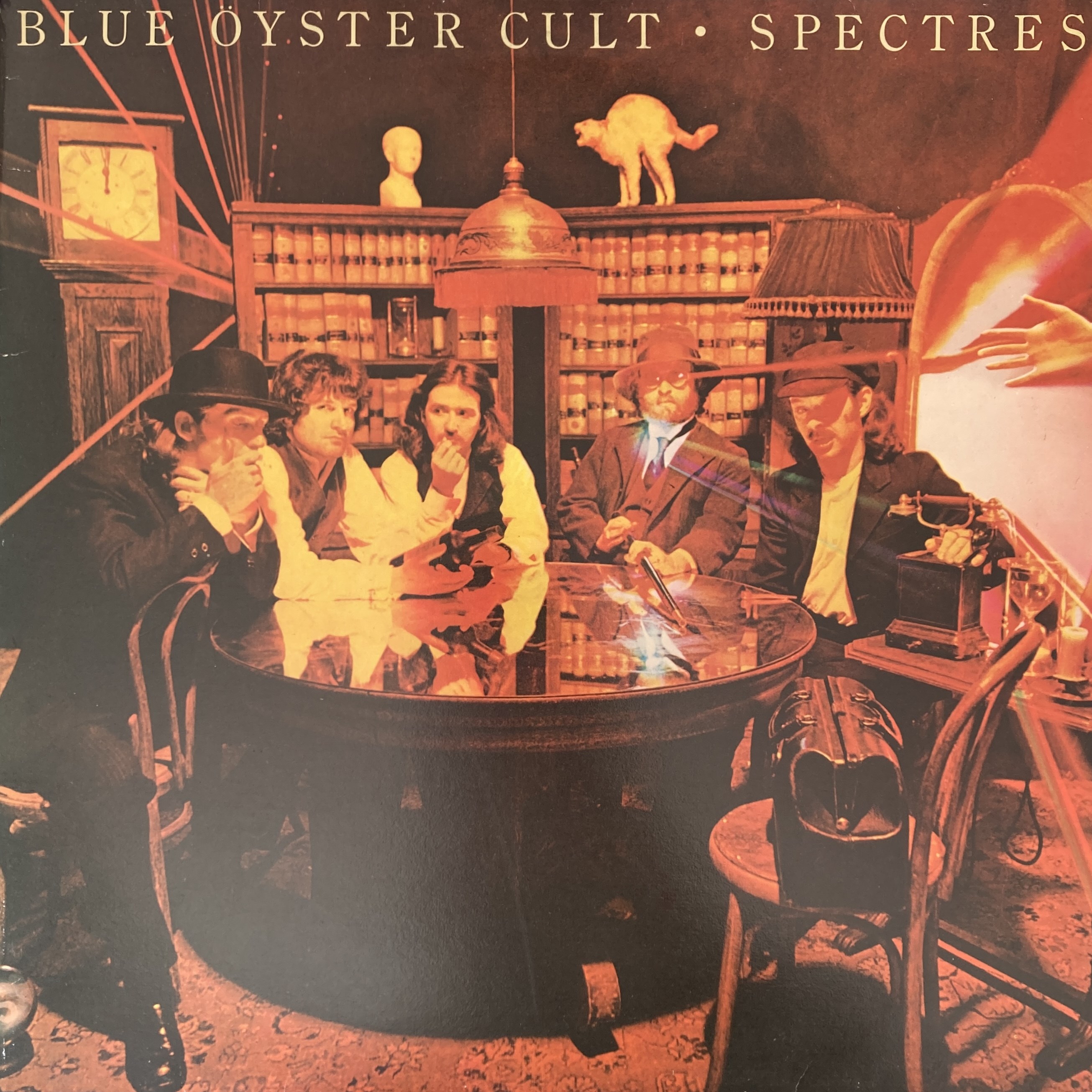 BLUE ÖYSTER CULT - SPECTRES 