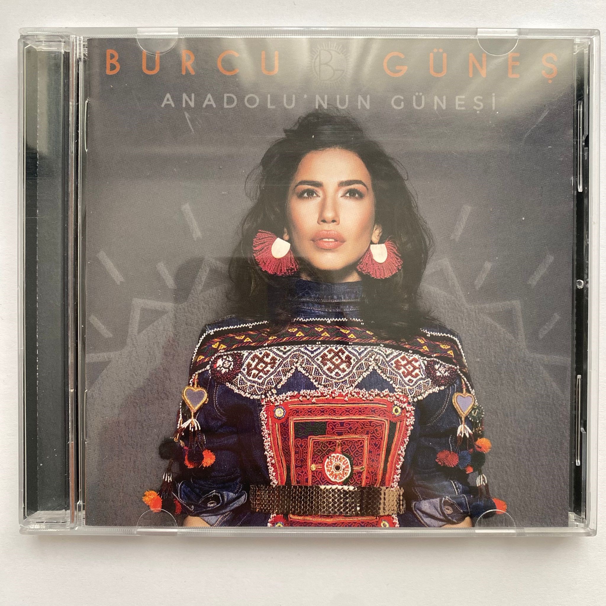 BURCU GÜNEŞ - ANADOLU'NUN GÜNEŞİ