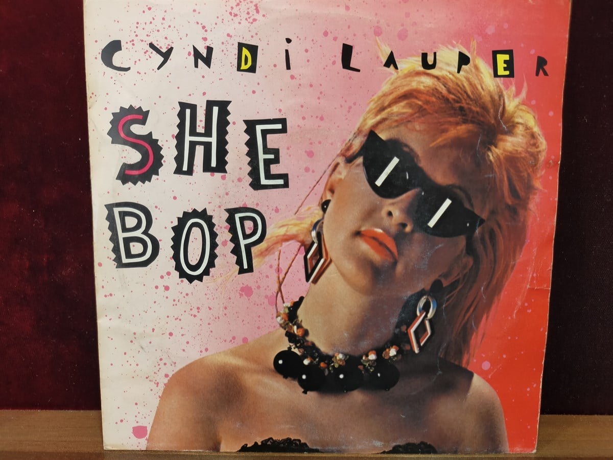 CYNDI LAUPER - SHE BOP / WITNESS