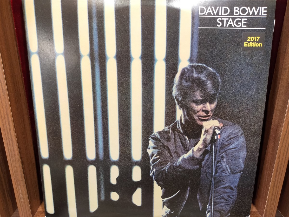 DAVID BOWIE - STAGE 