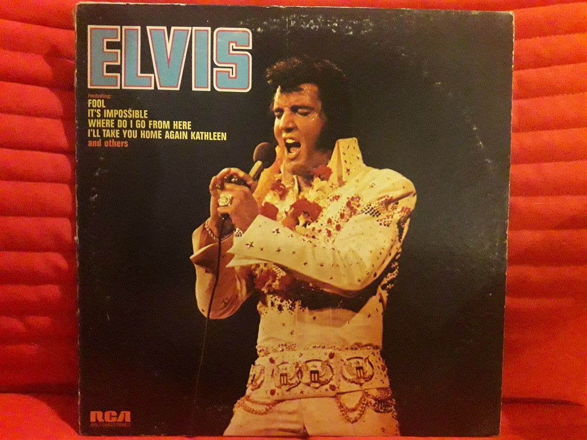 ELVIS PRESLEY - ELVIS 