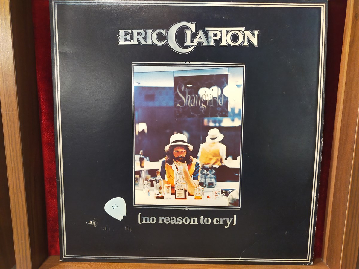 ERIC CLAPTON - NO REASON TO CRY 