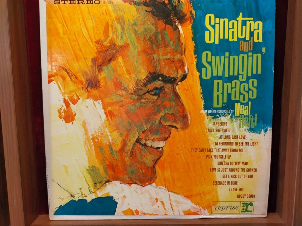 FRANK SINATRA - SINATRA AND SWINGIN' BRASS