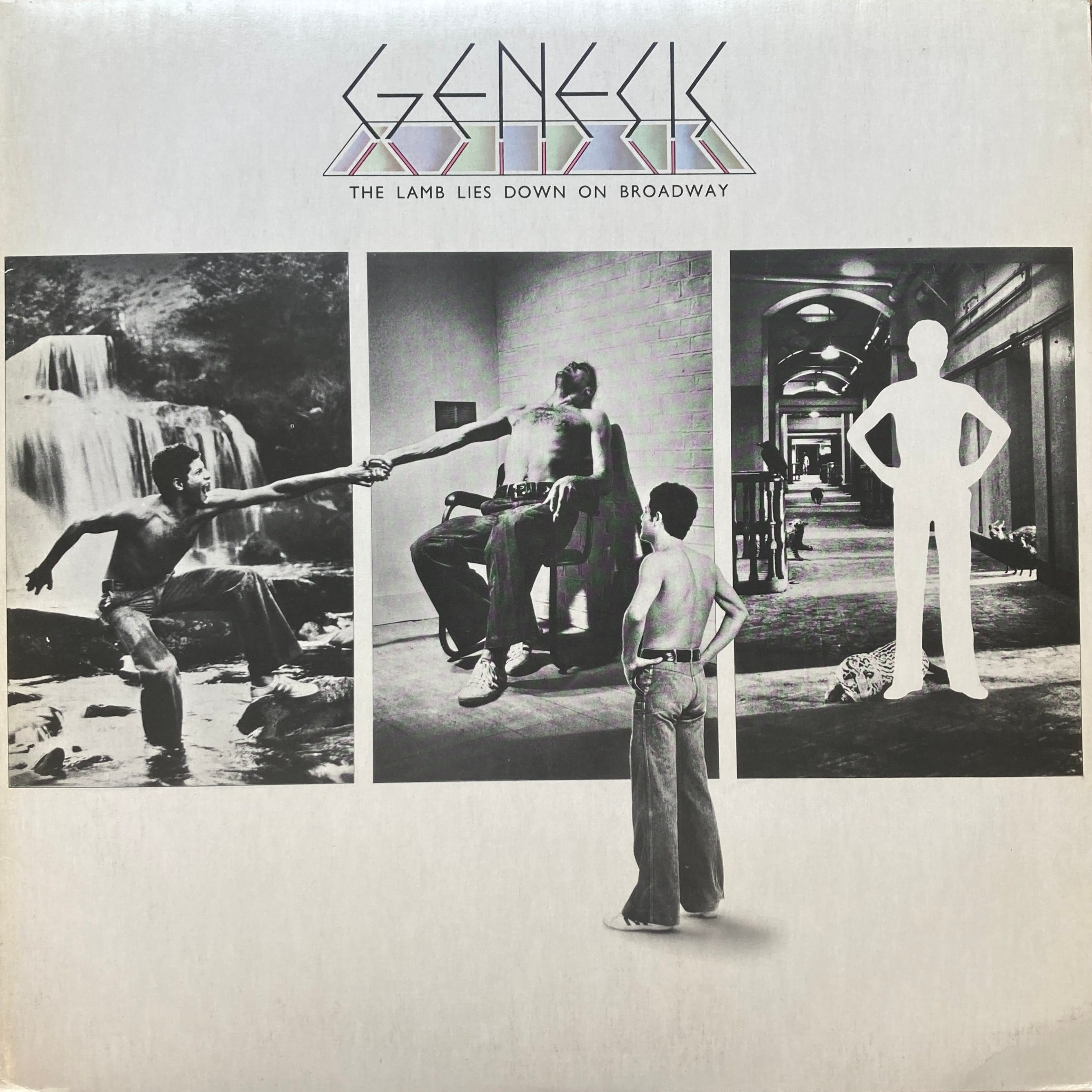 GENESIS - THE LAMB LIES ON BROADWAY