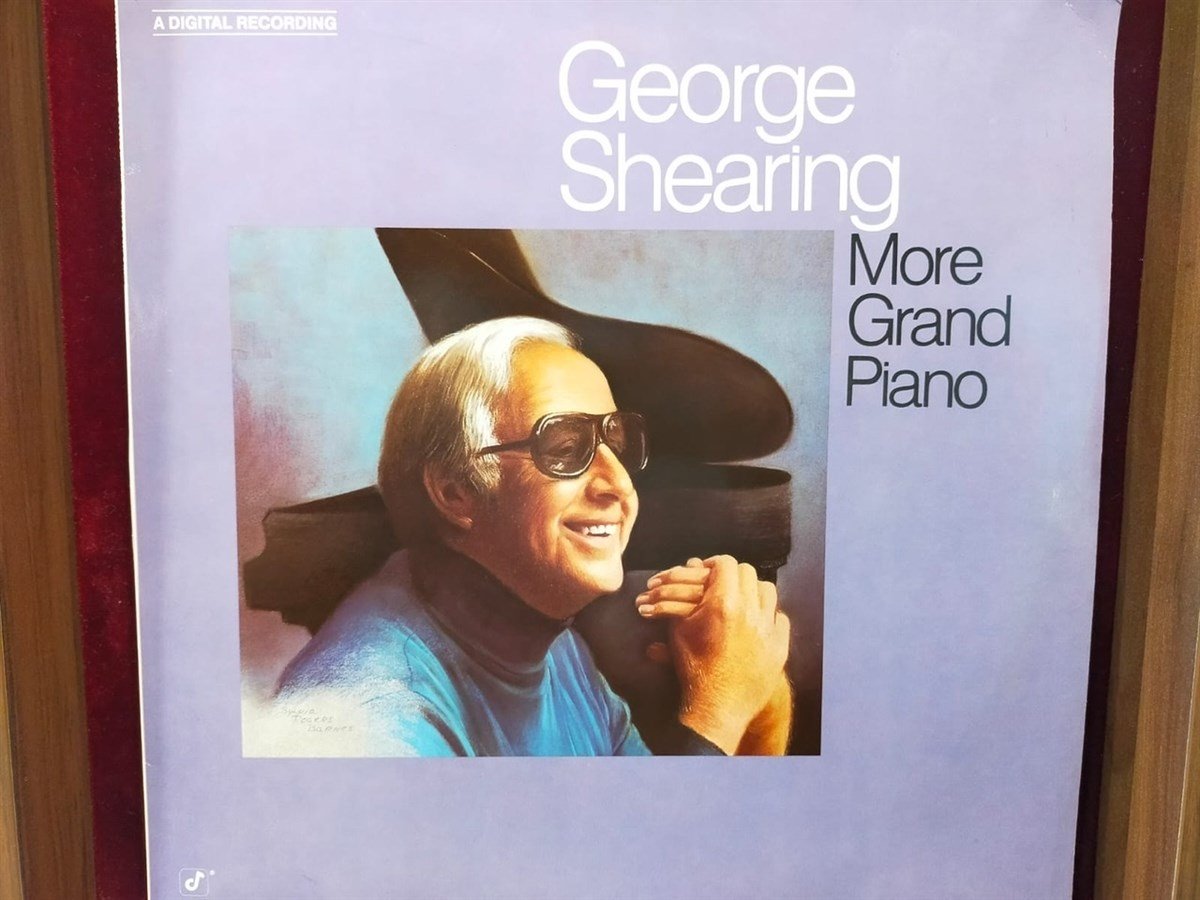 GEORGE SHEARING - MORE GRAND PIANO