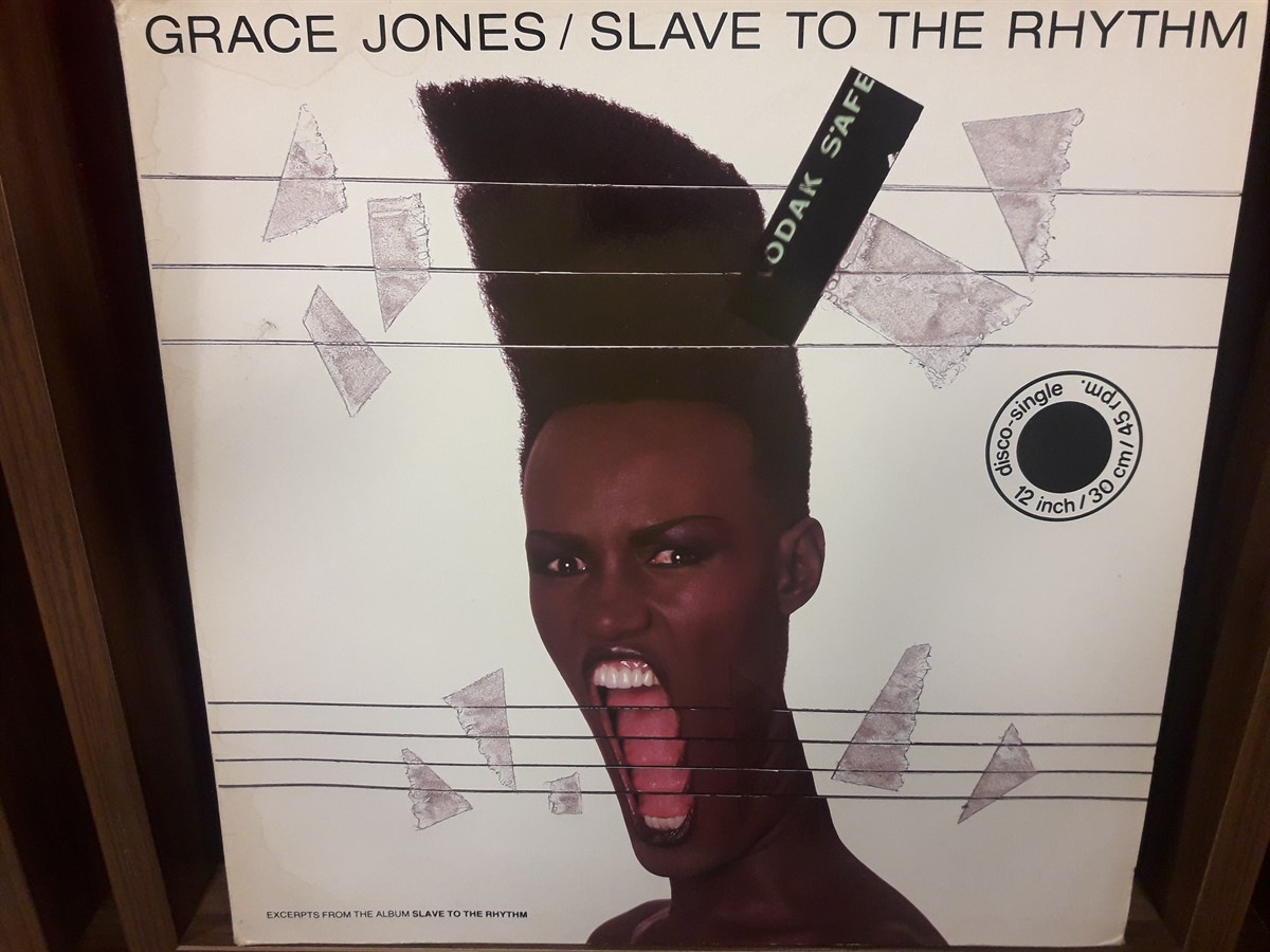 GRACE JONES - SLAVE TO THE RHYTHM 