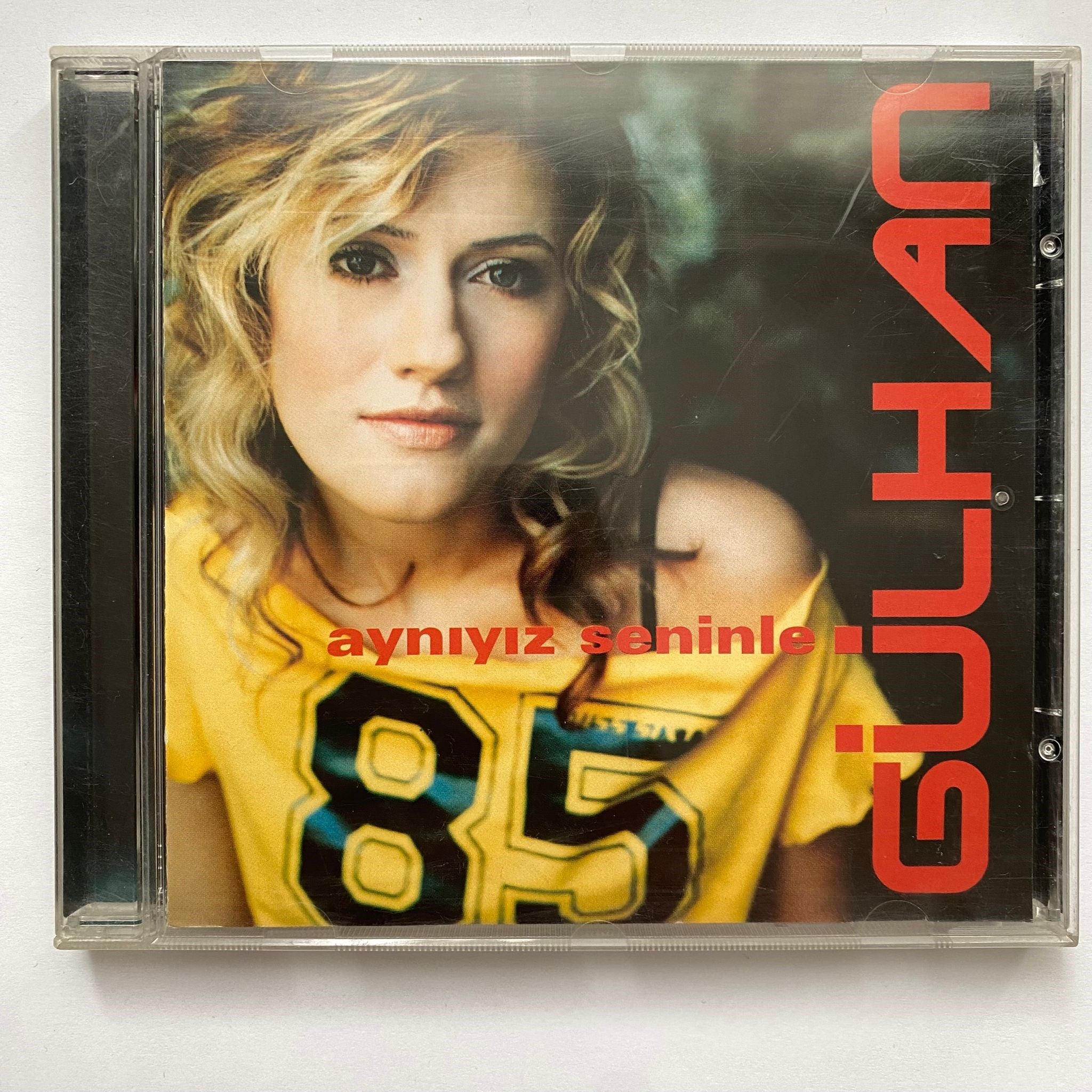 GÜLHAN - AYNIYIZ SENİNLE