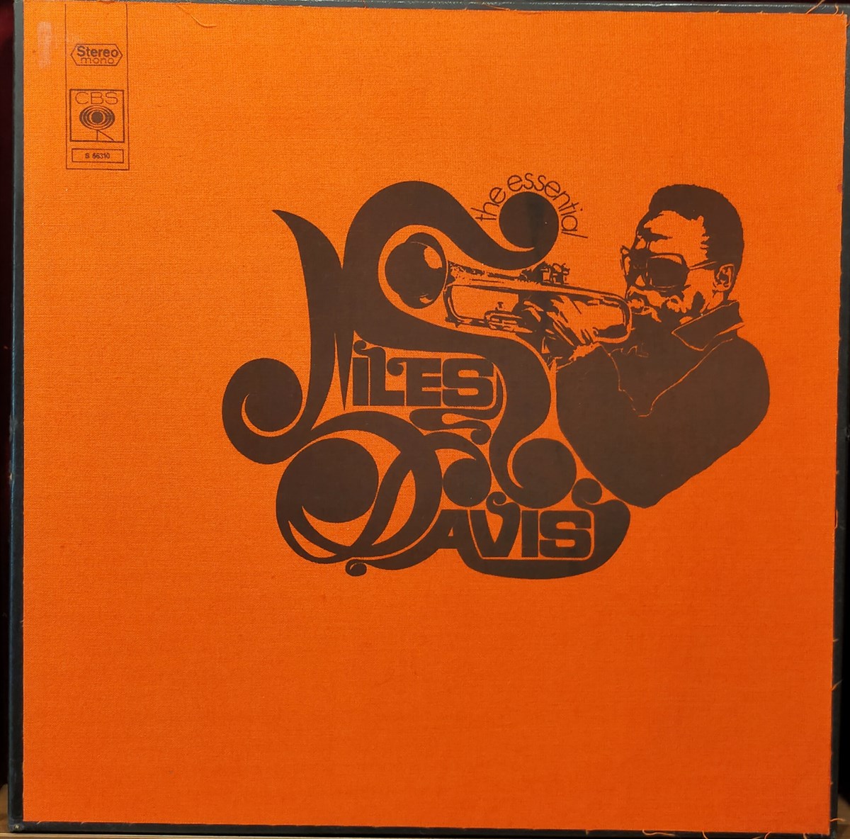 MILES DAVIS - THE ESSENTIAL MILES DAVIS 