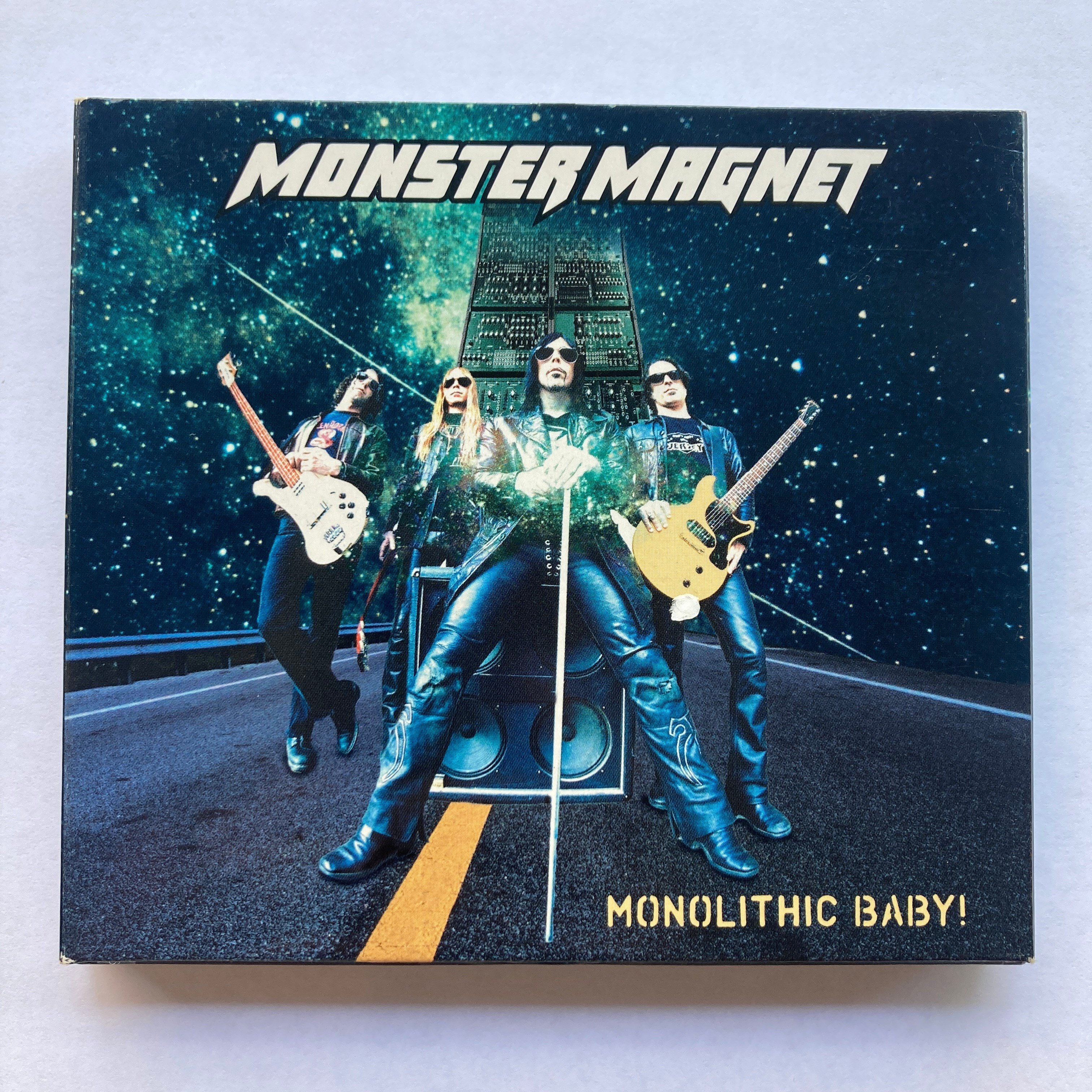 MONSTER MAGNET – MONOLITHIC BABY!