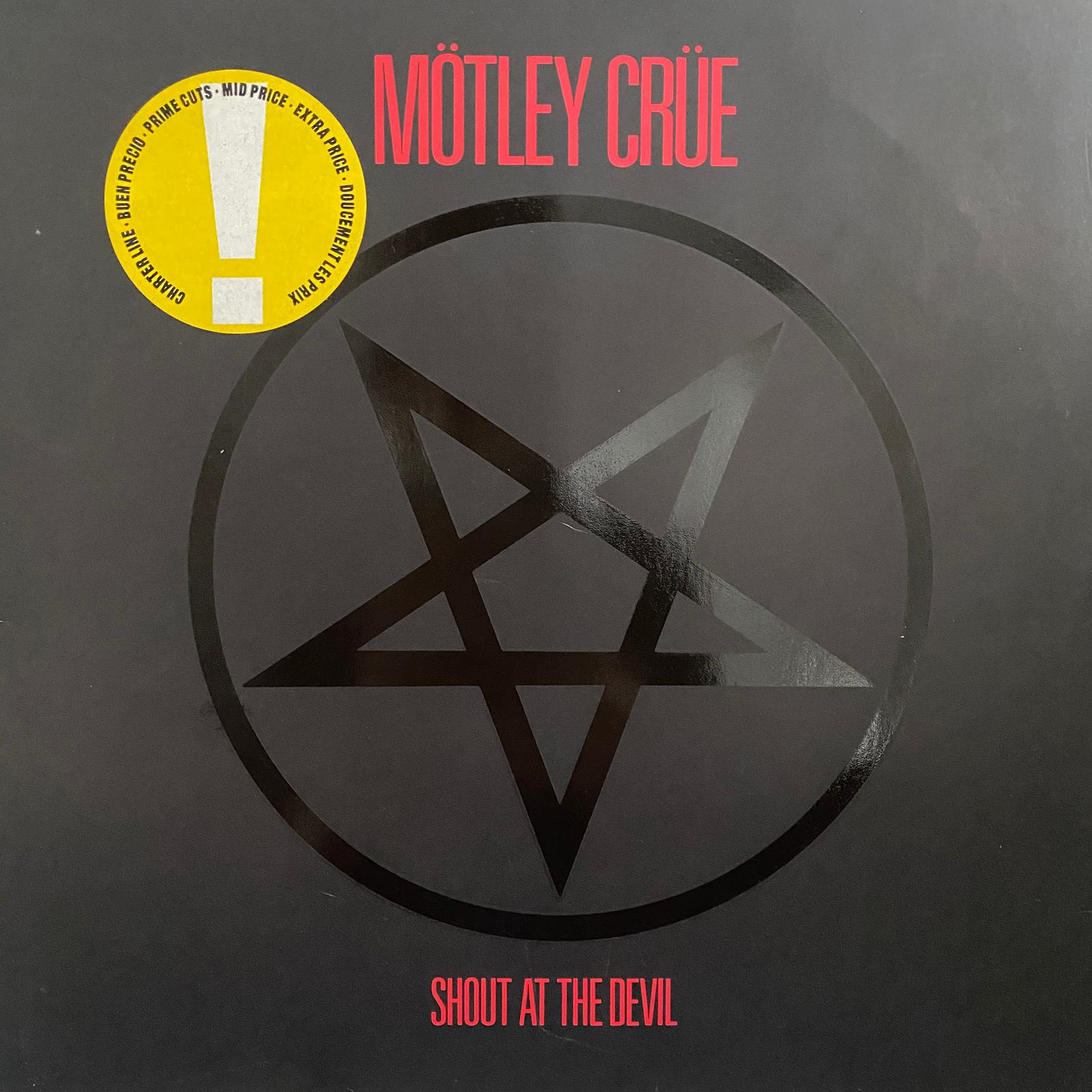 MÖTLEY CRÜE - SHOUT AT THE DEVIL