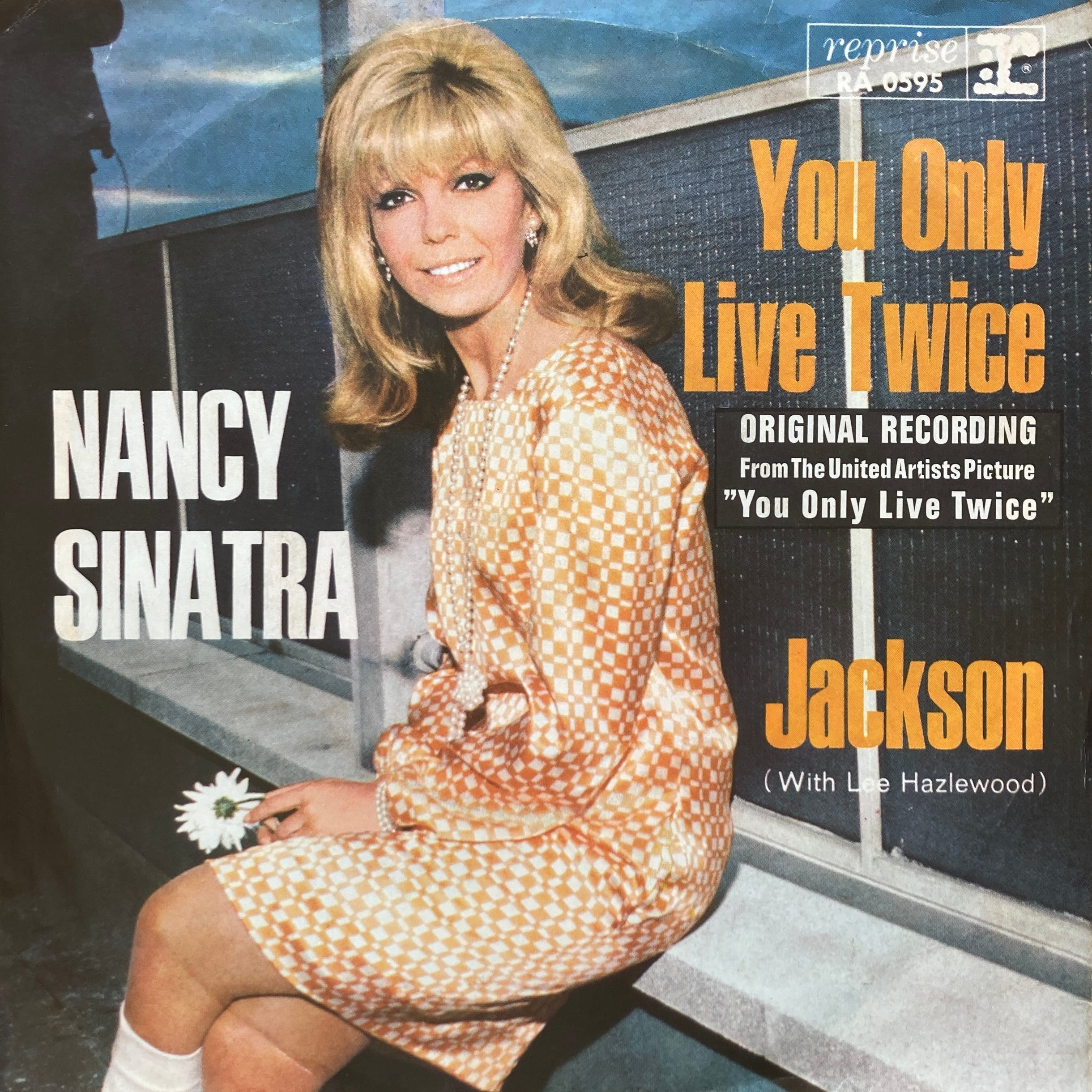NANCY SINATRA – YOU ONLY LIVE TWICE / JACKSON