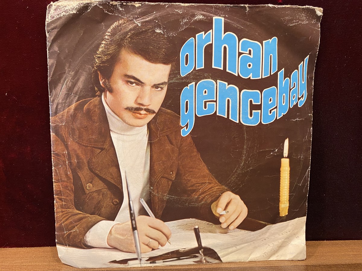 ORHAN GENCEBAY - GÖNÜL FIRTINASI / SEVEREK AYRILALIM  