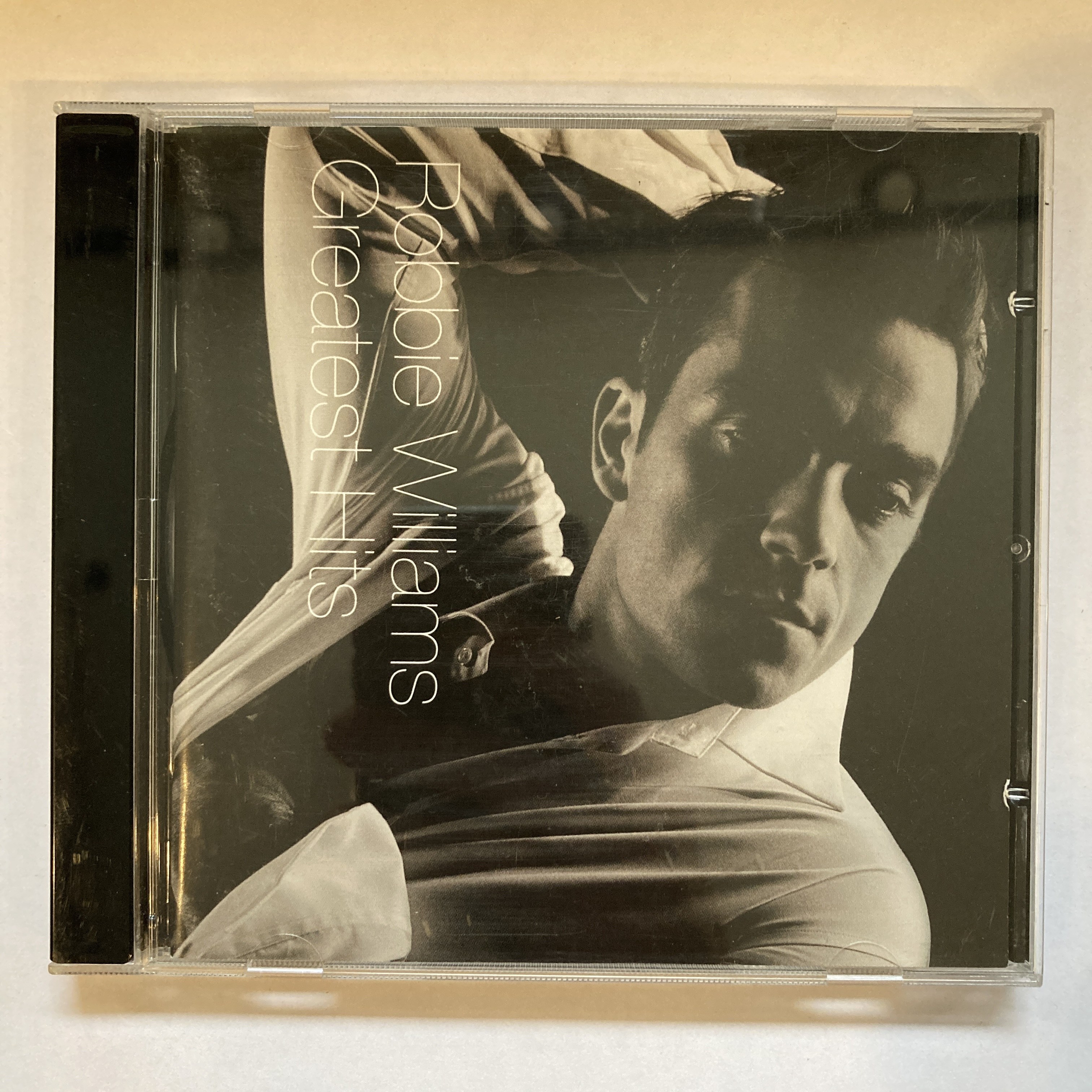 ROBBIE WILLIAMS – GREATEST HITS