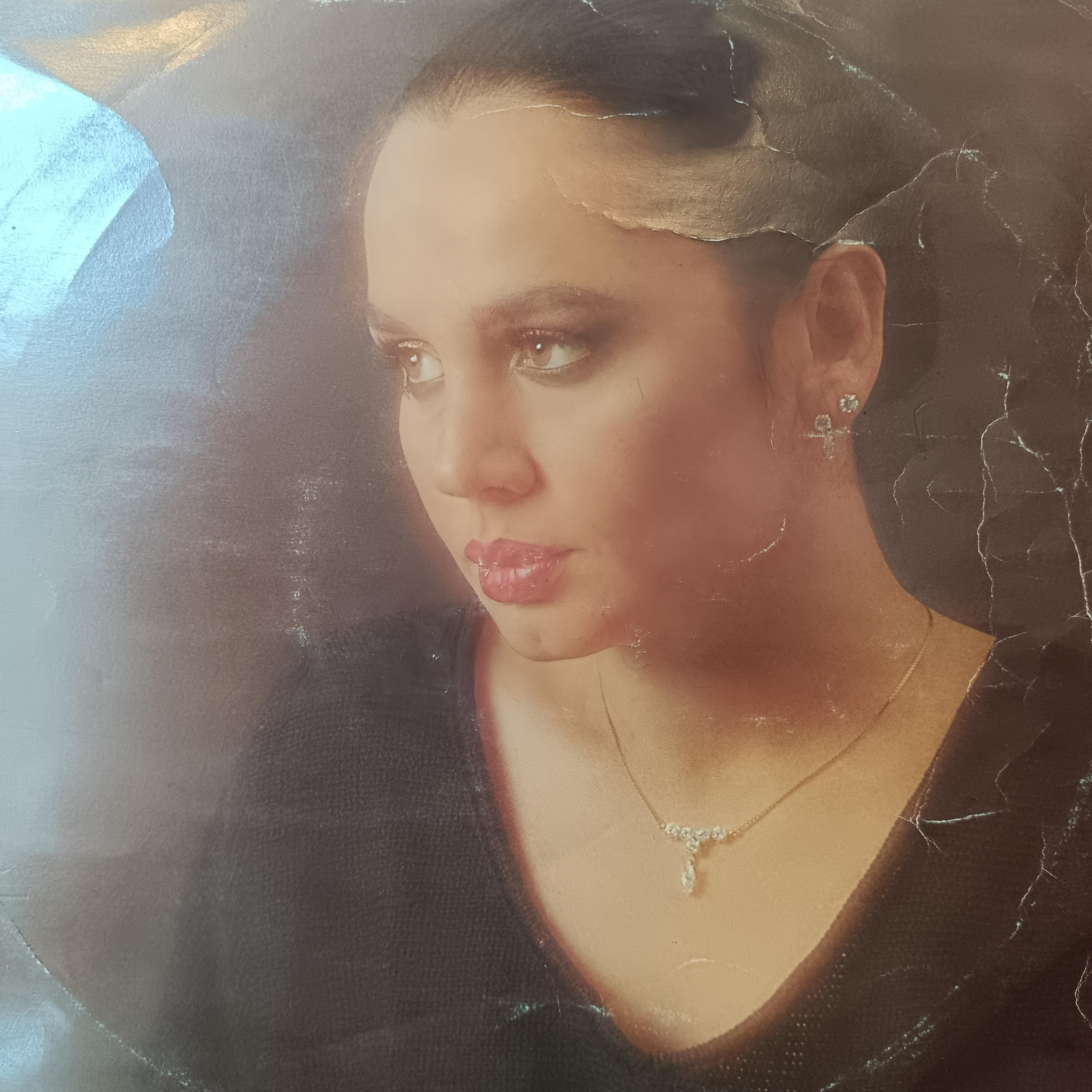 SEZEN AKSU - FİRUZE
