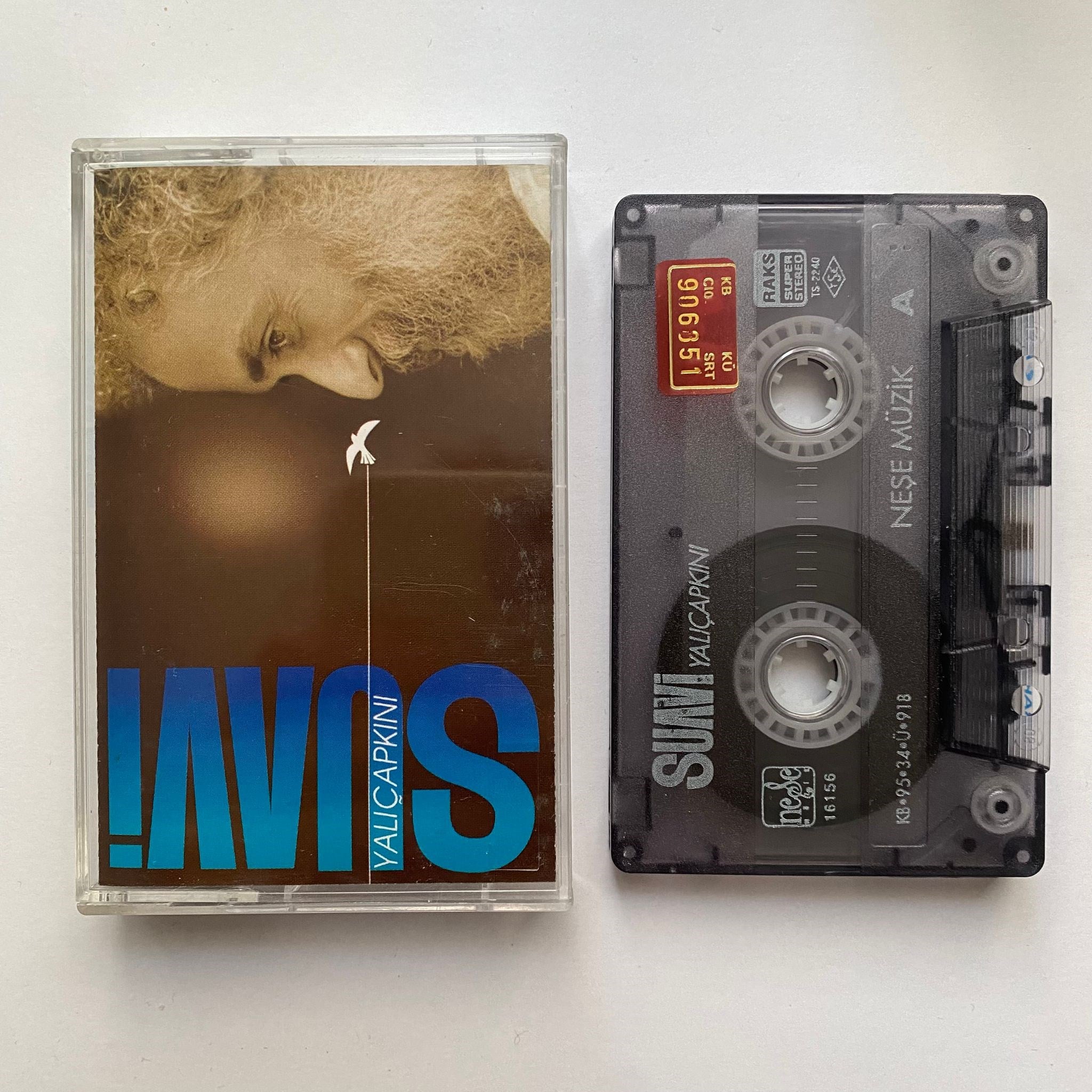 SUAVİ - YALIÇAPKINI