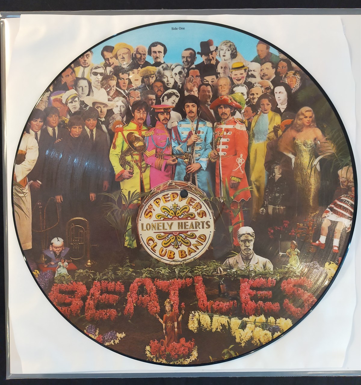 THE BEATLES - SGT. PEPPER'S LONELY HEART CLUB BAND (PICTURE DISC)